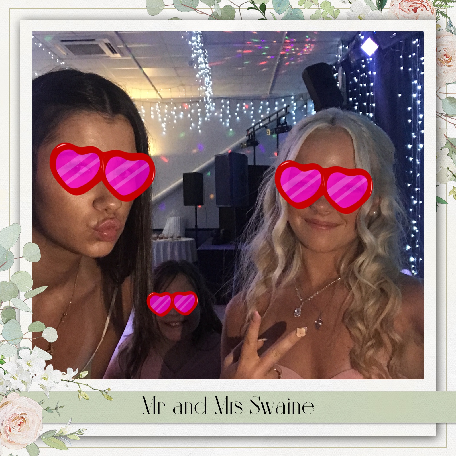 Mr and Mrs Swaine | View more photos from the event at gallery.blissbooth.co.uk/u/BlissBooth/Mr-and-Mrs-Swaine