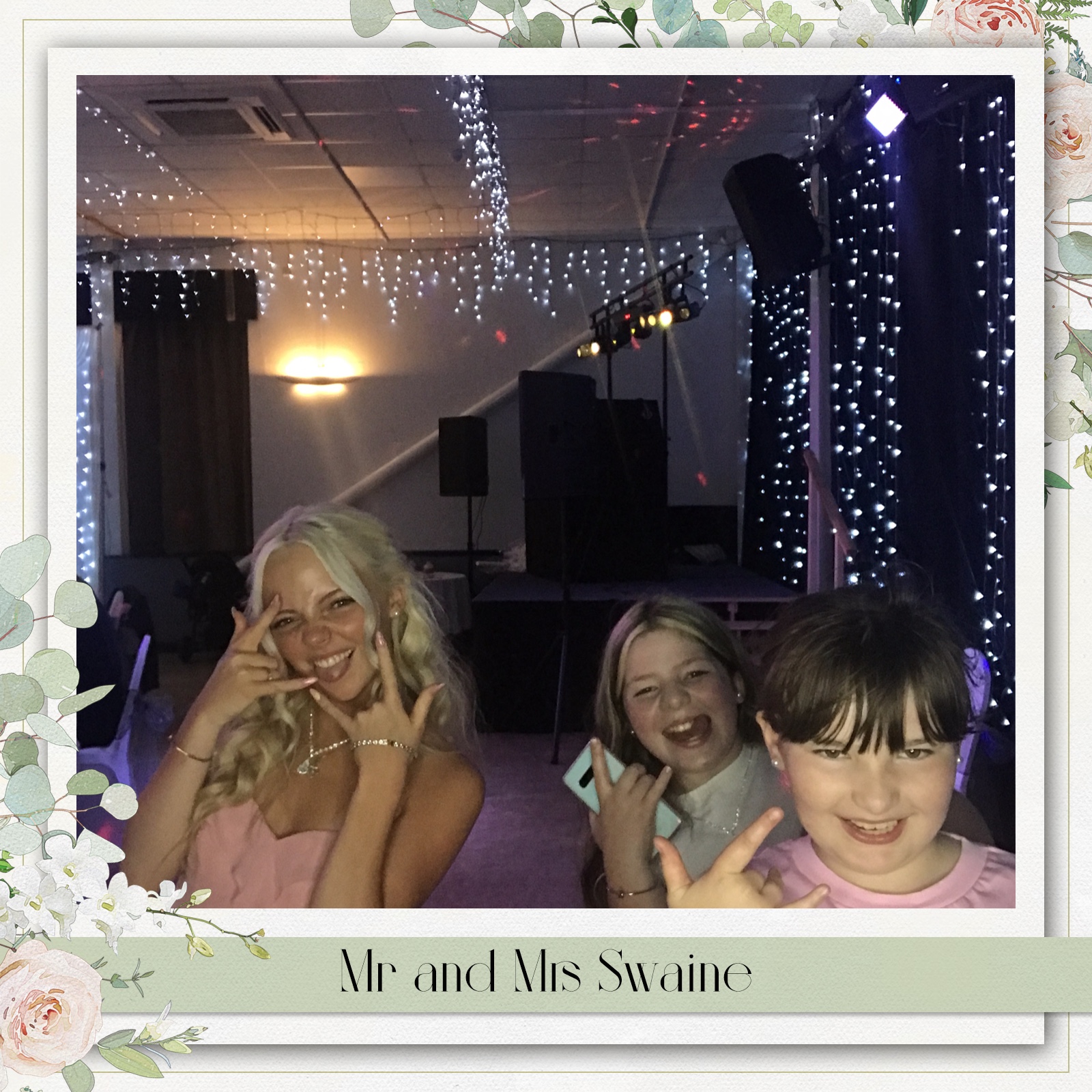 Mr and Mrs Swaine | View more photos from the event at gallery.blissbooth.co.uk/u/BlissBooth/Mr-and-Mrs-Swaine