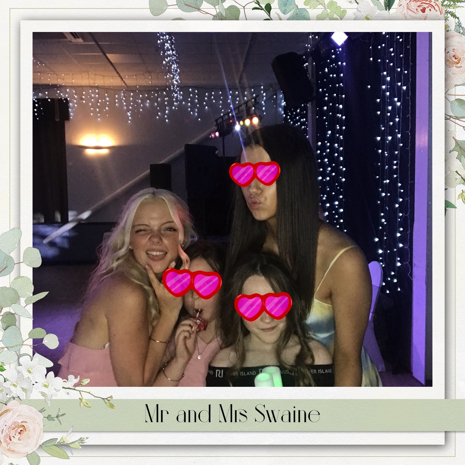 Mr and Mrs Swaine | View more photos from the event at gallery.blissbooth.co.uk/u/BlissBooth/Mr-and-Mrs-Swaine