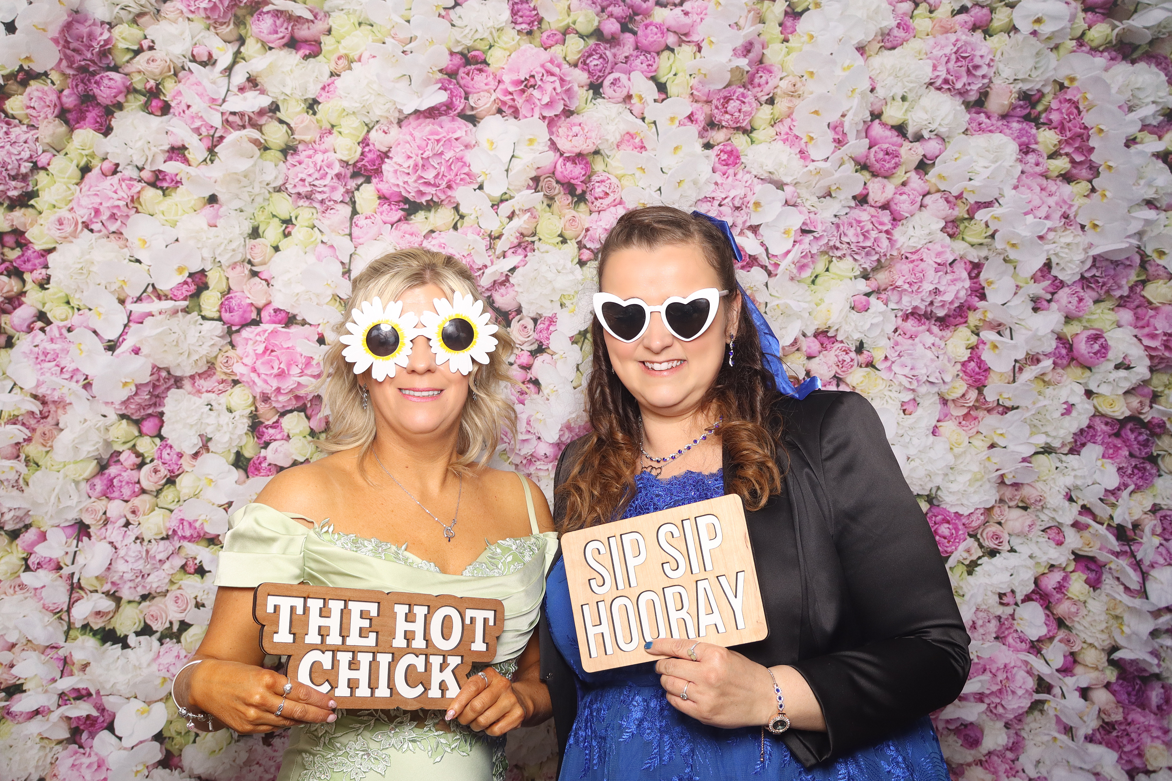 Becky and Kevin | View more photos from the event at gallery.blissbooth.co.uk/u/BlissBooth/Becky-and-Kevin