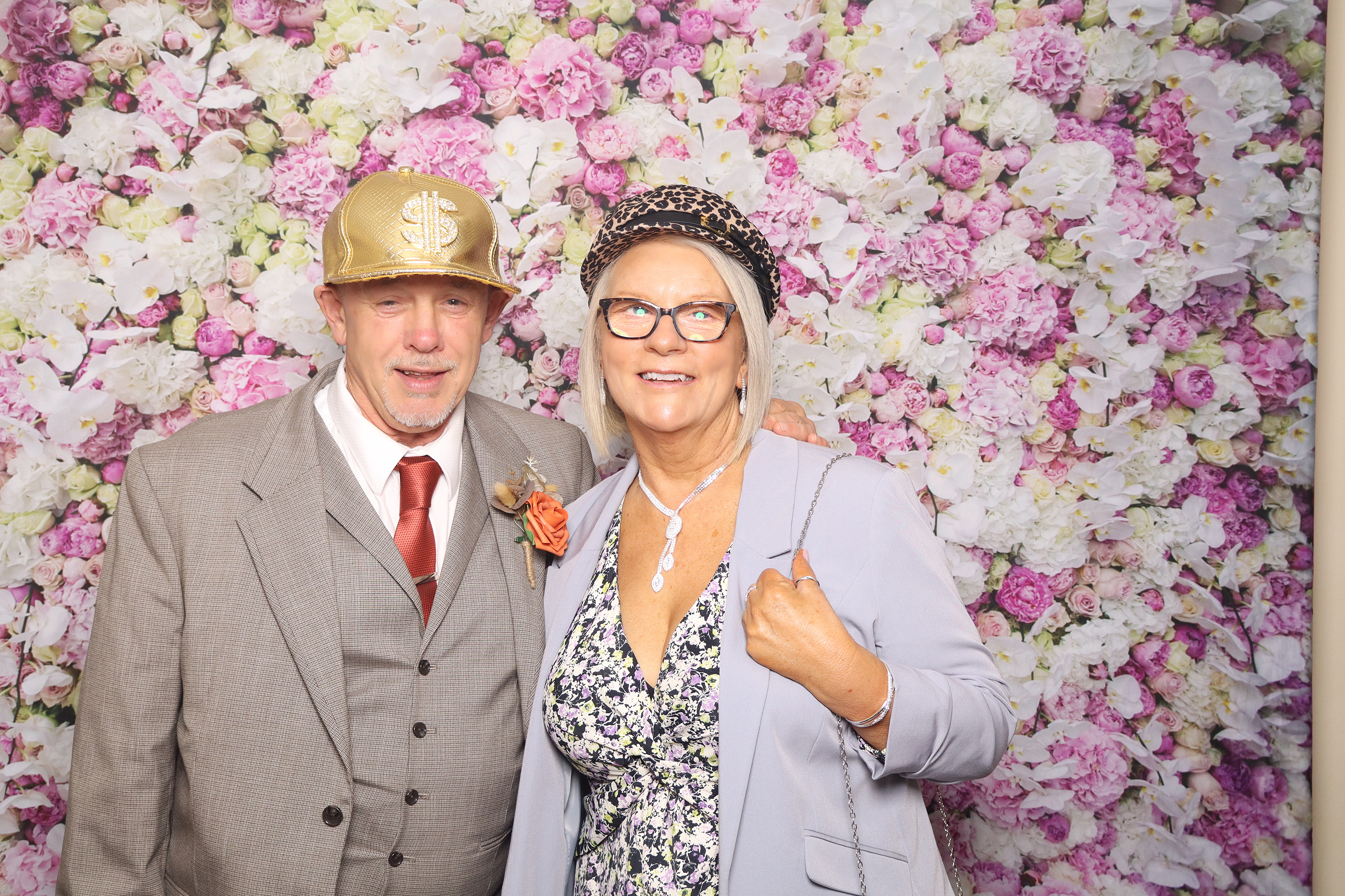 Becky and Kevin | View more photos from the event at gallery.blissbooth.co.uk/u/BlissBooth/Becky-and-Kevin