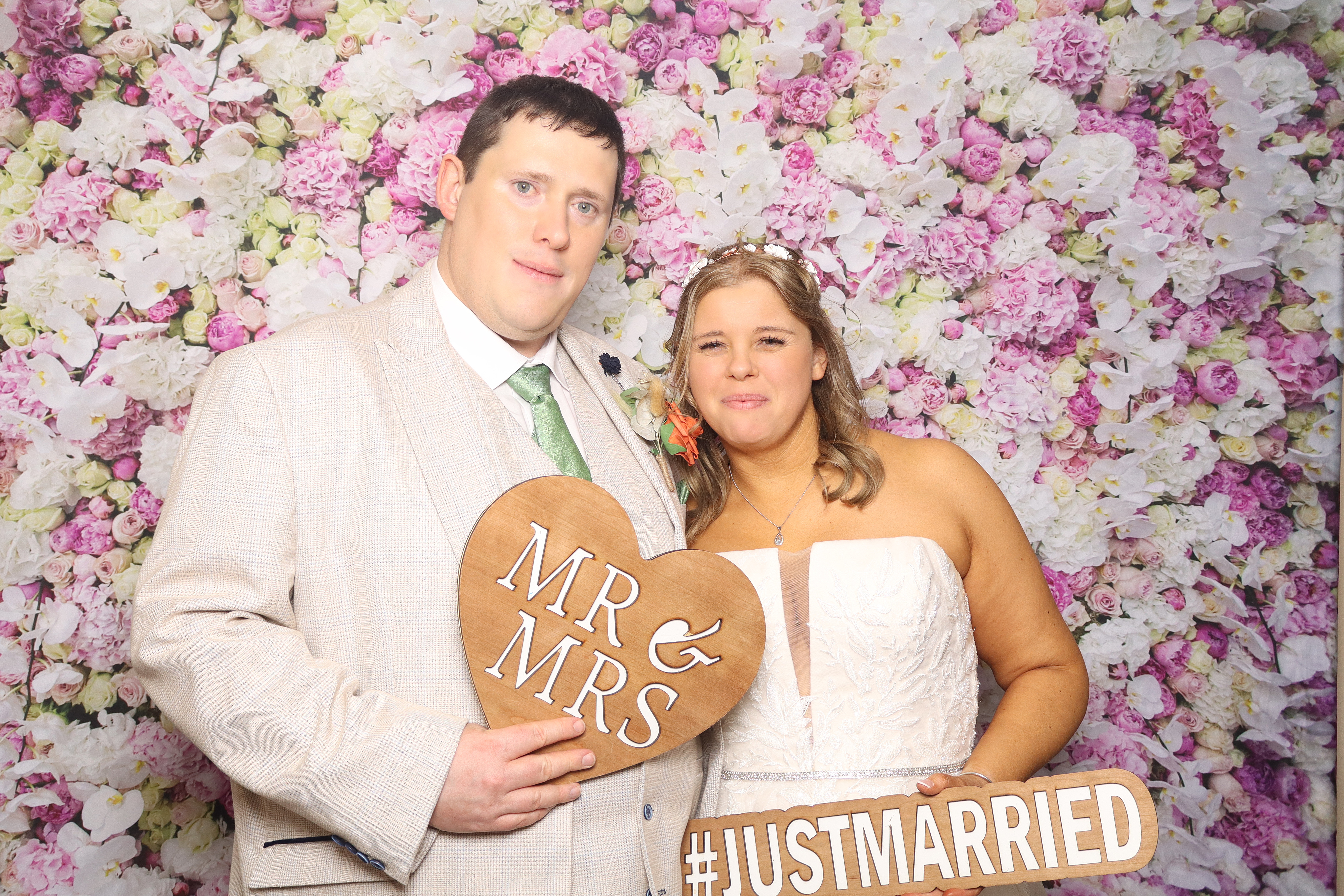 Becky and Kevin | View more photos from the event at gallery.blissbooth.co.uk/u/BlissBooth/Becky-and-Kevin