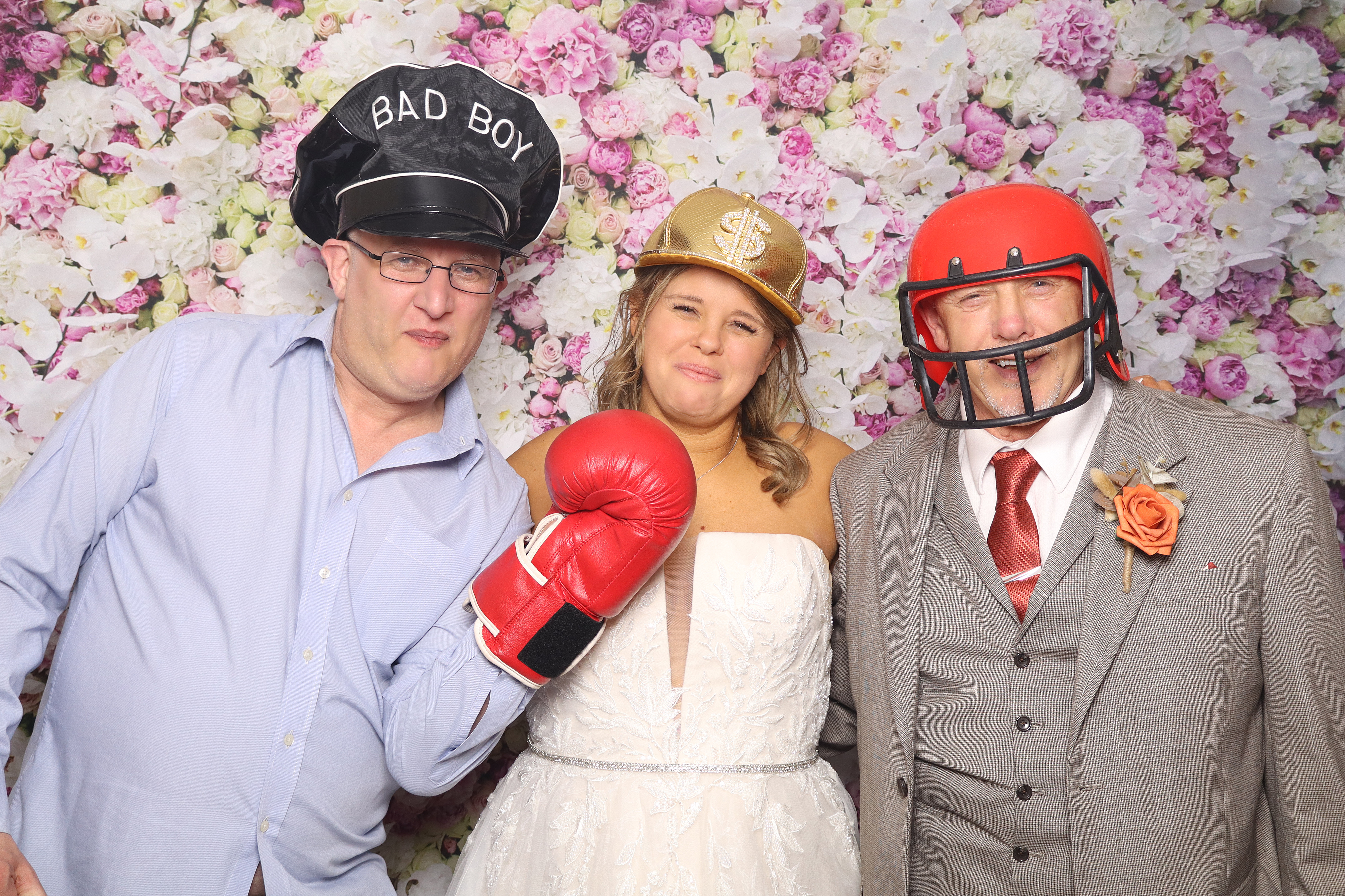 Becky and Kevin | View more photos from the event at gallery.blissbooth.co.uk/u/BlissBooth/Becky-and-Kevin