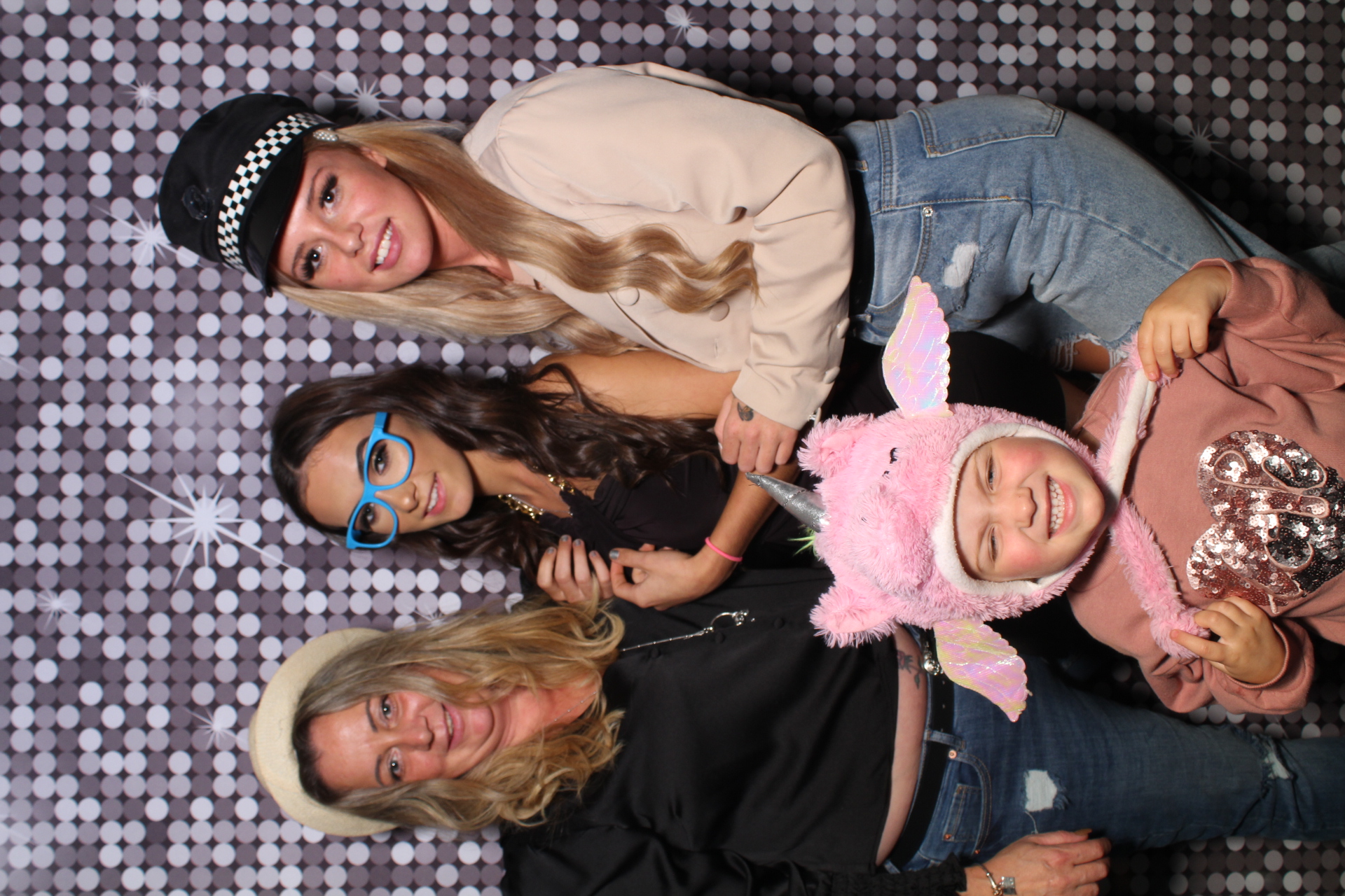 Caroline and Darren | View more photos from the event at gallery.boothtube.co.uk/u/BoothtubeLtd/Caroline-and-Darren