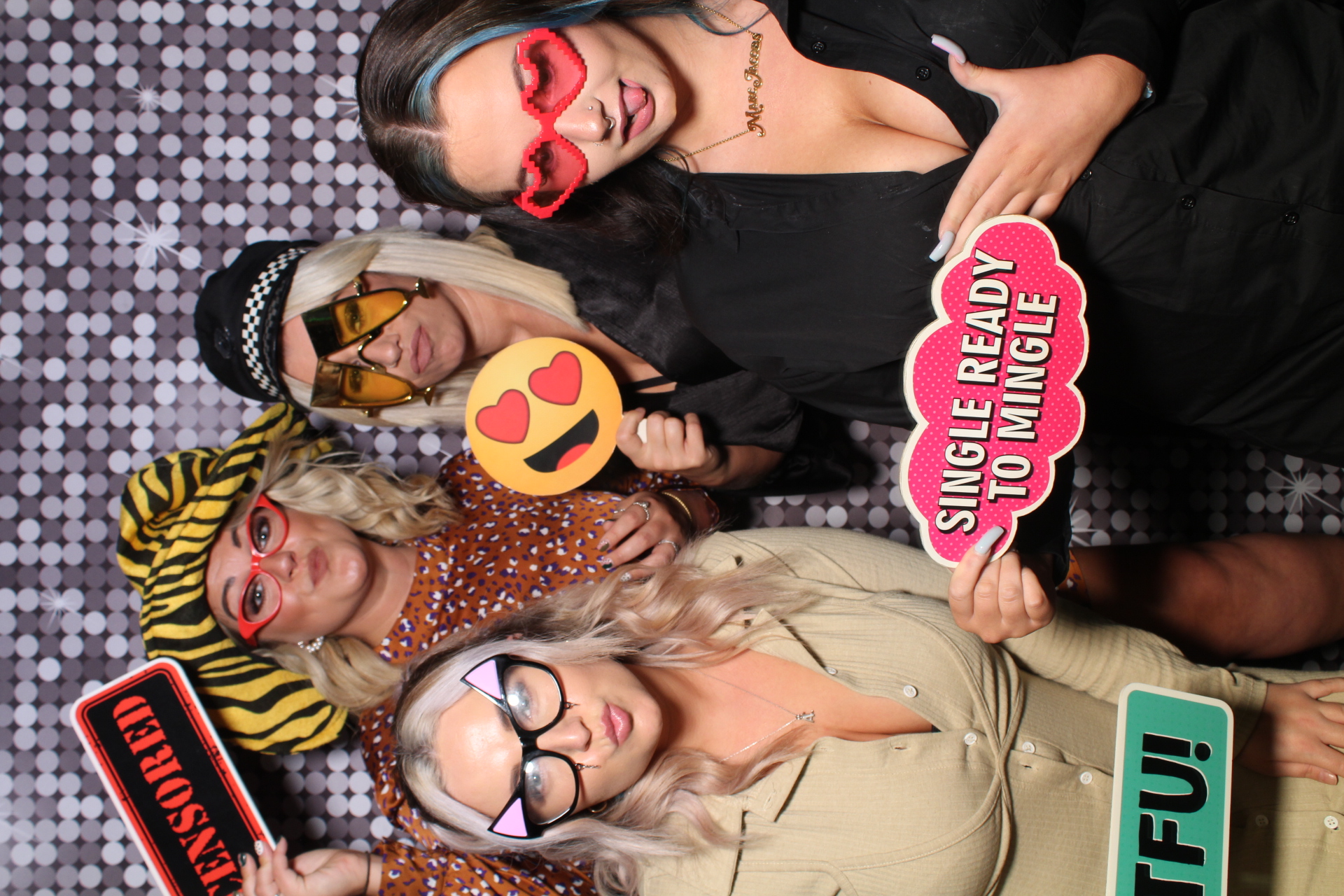 Caroline and Darren | View more photos from the event at gallery.boothtube.co.uk/u/BoothtubeLtd/Caroline-and-Darren