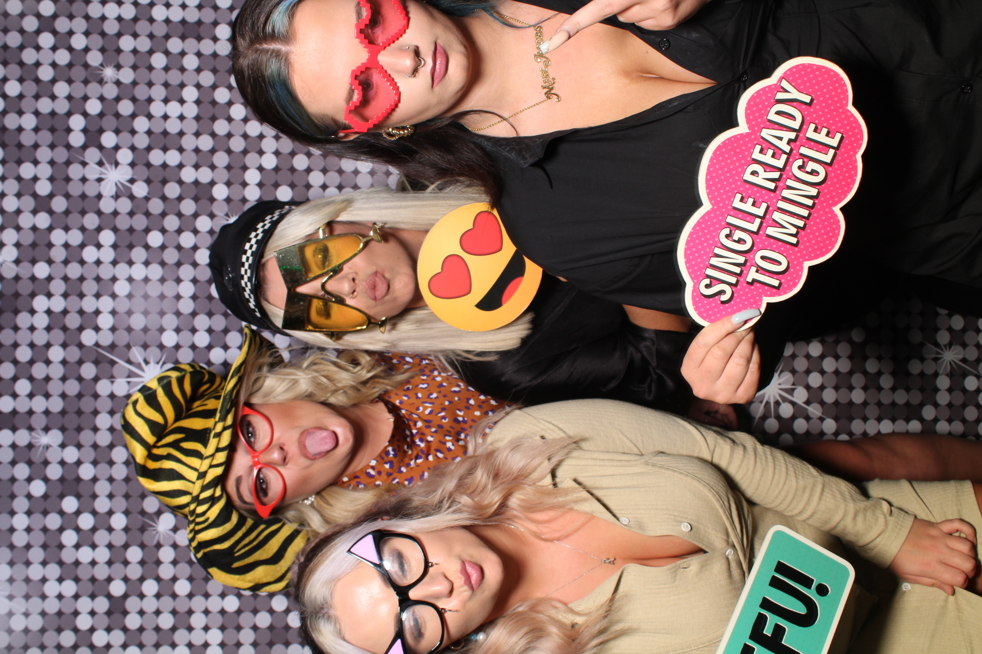 Caroline and Darren | View more photos from the event at gallery.boothtube.co.uk/u/BoothtubeLtd/Caroline-and-Darren