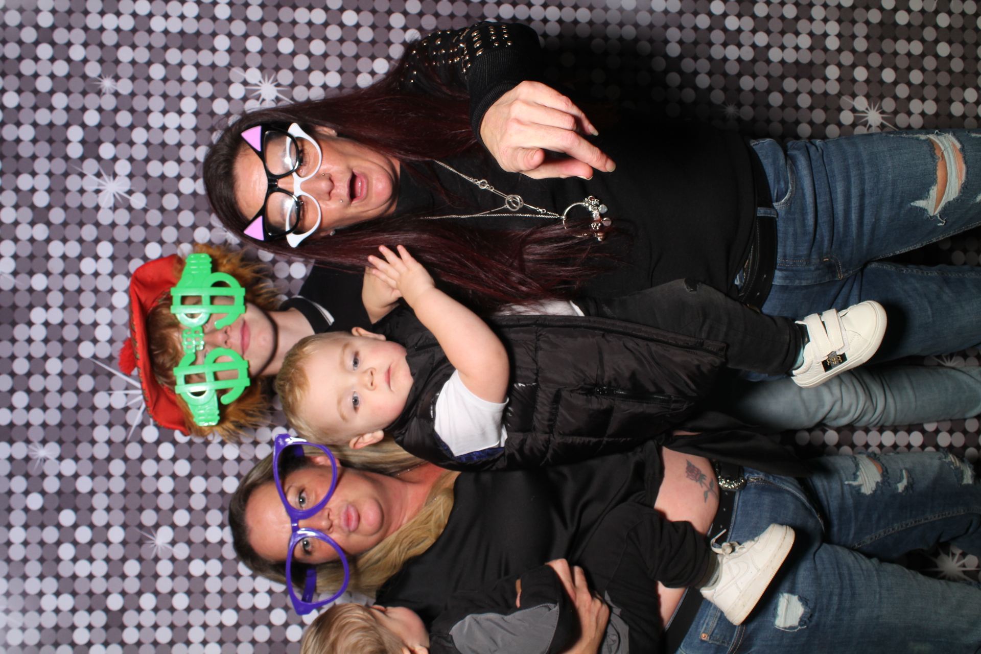 Caroline and Darren | View more photos from the event at gallery.boothtube.co.uk/u/BoothtubeLtd/Caroline-and-Darren