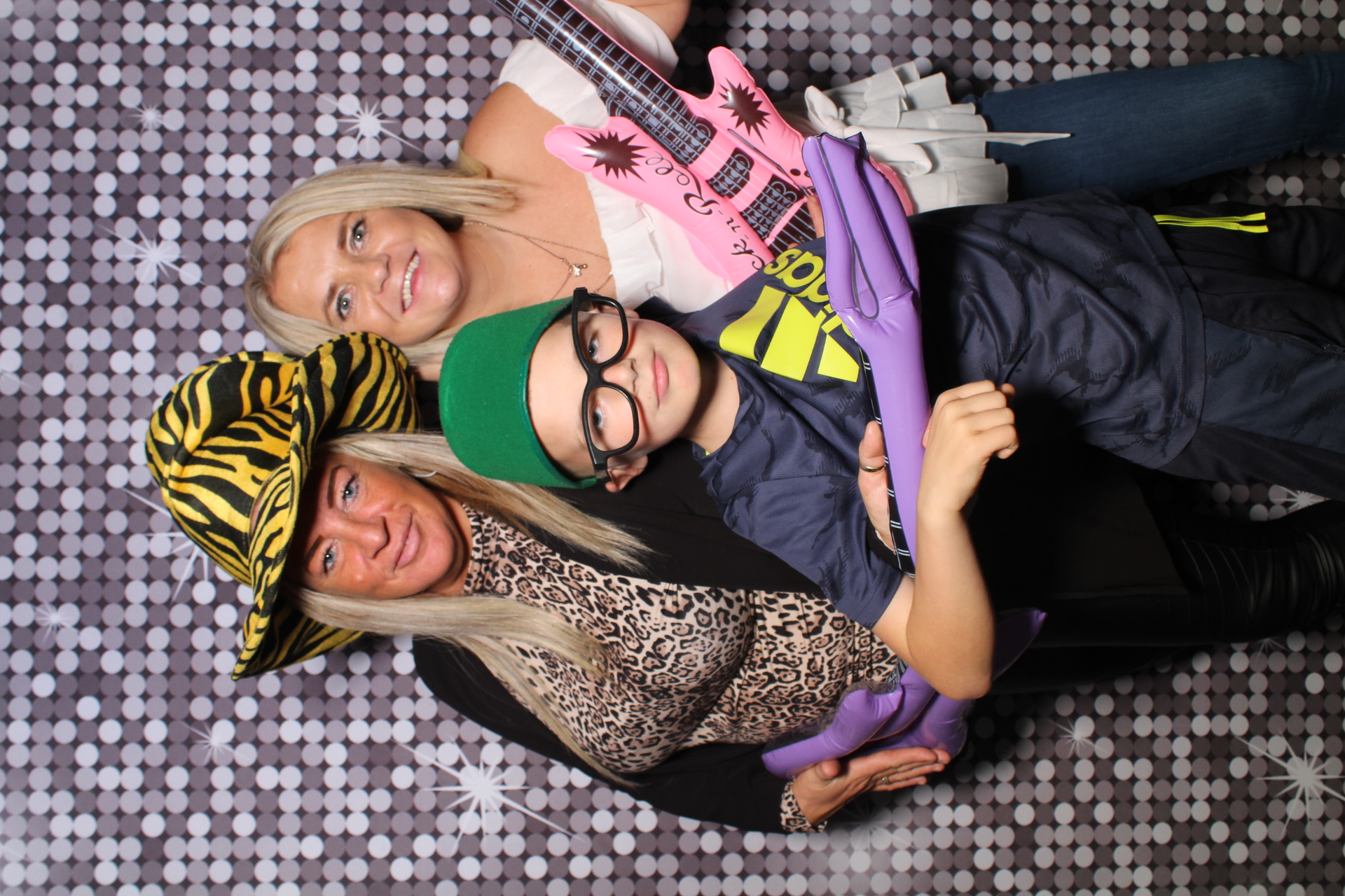 Caroline and Darren | View more photos from the event at gallery.boothtube.co.uk/u/BoothtubeLtd/Caroline-and-Darren