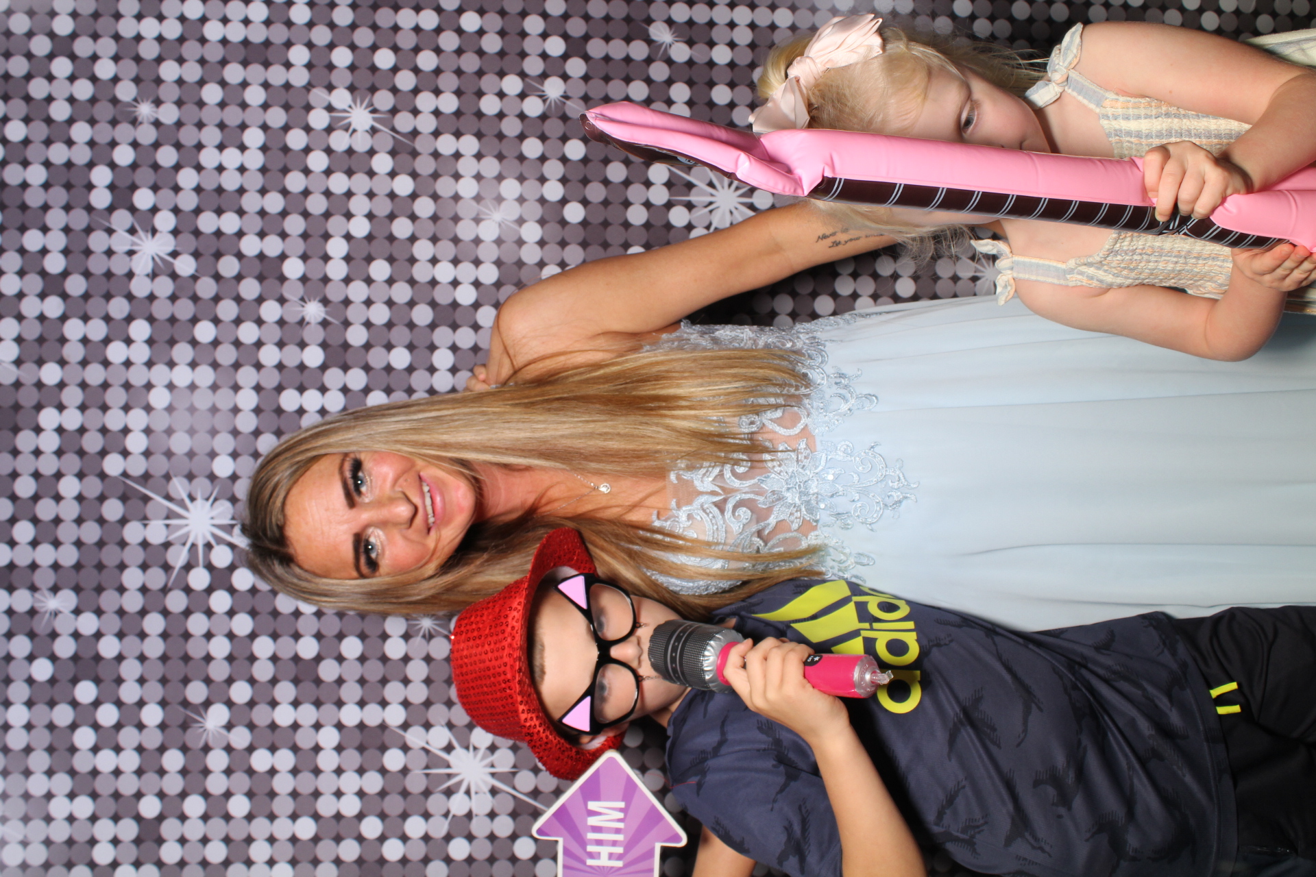 Caroline and Darren | View more photos from the event at gallery.boothtube.co.uk/u/BoothtubeLtd/Caroline-and-Darren