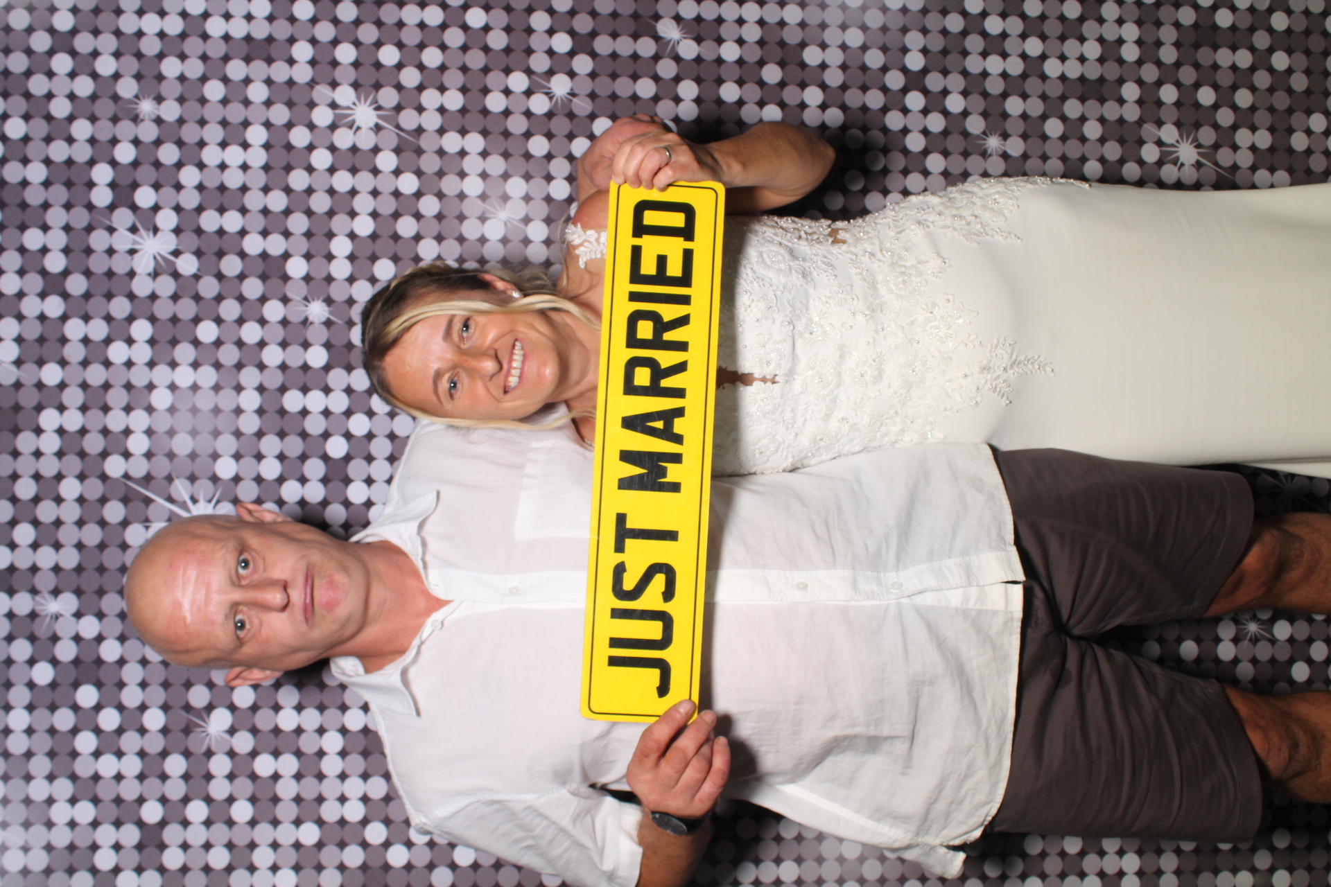 Caroline and Darren | View more photos from the event at gallery.boothtube.co.uk/u/BoothtubeLtd/Caroline-and-Darren