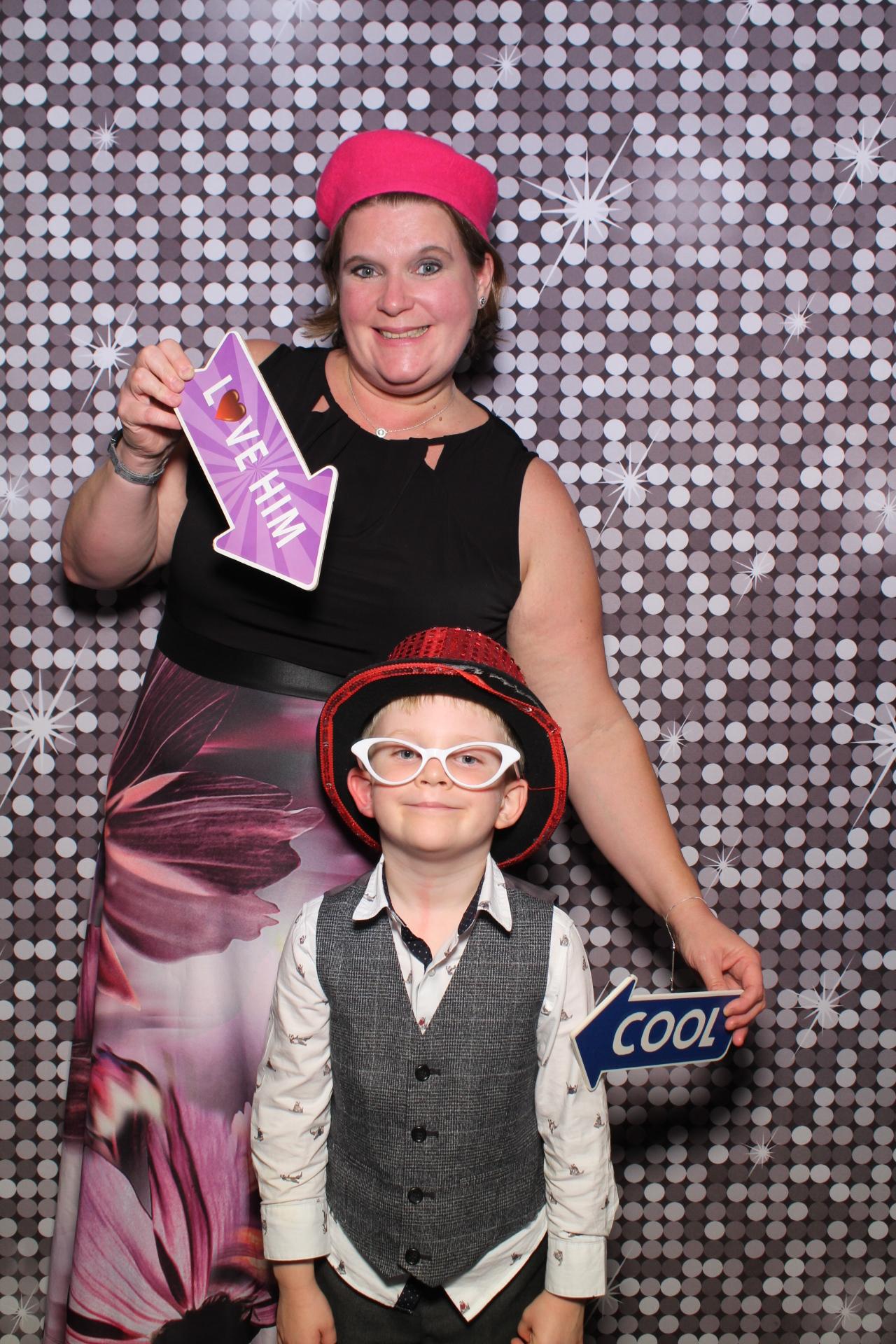 Deborah and Craig | View more photos from the event at gallery.boothtube.co.uk/u/BoothtubeLtd/Deborah-and-Craig