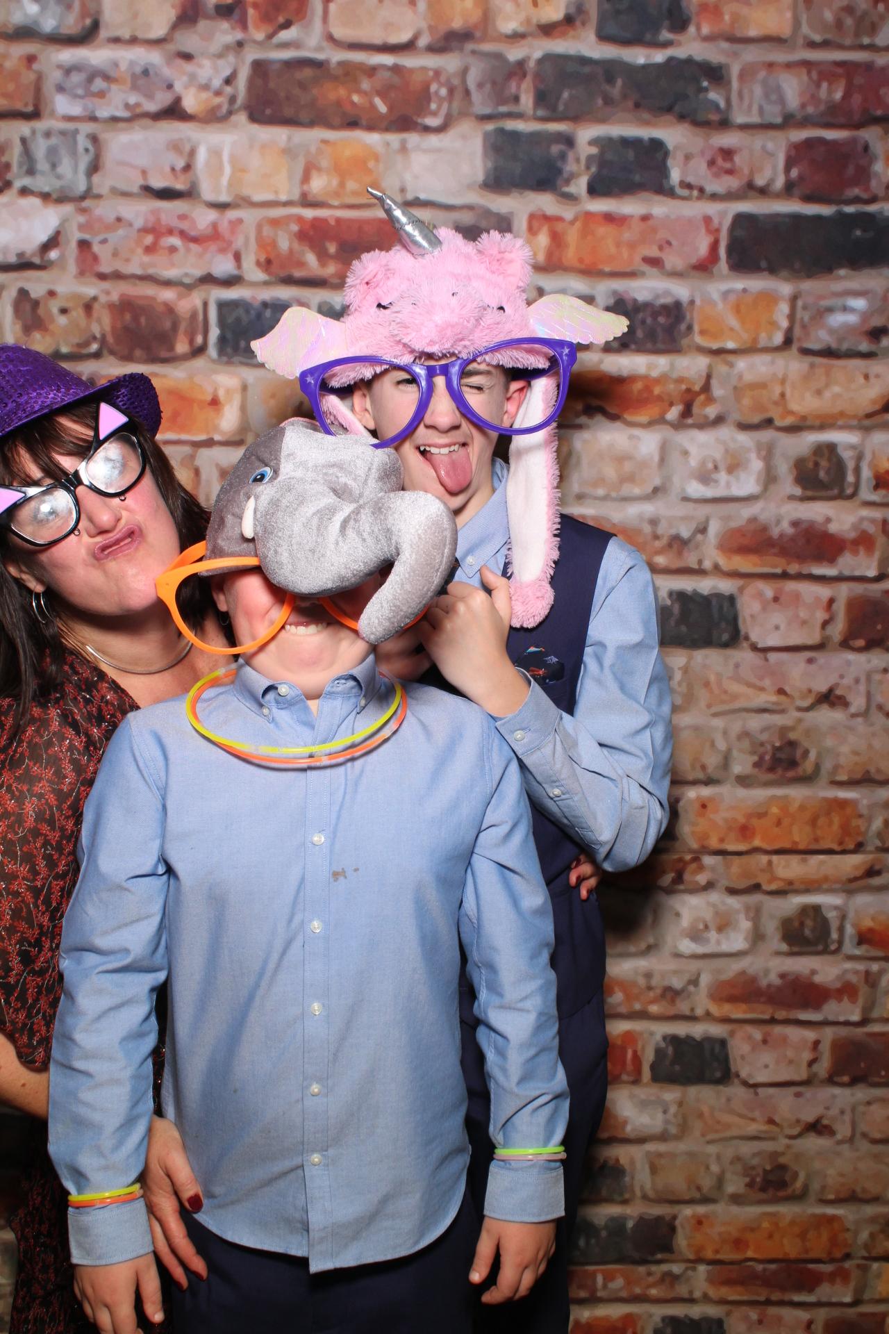 Emma and Euan | View more photos from the event at gallery.boothtube.co.uk/u/BoothtubeLtd/Emma-and-Euan
