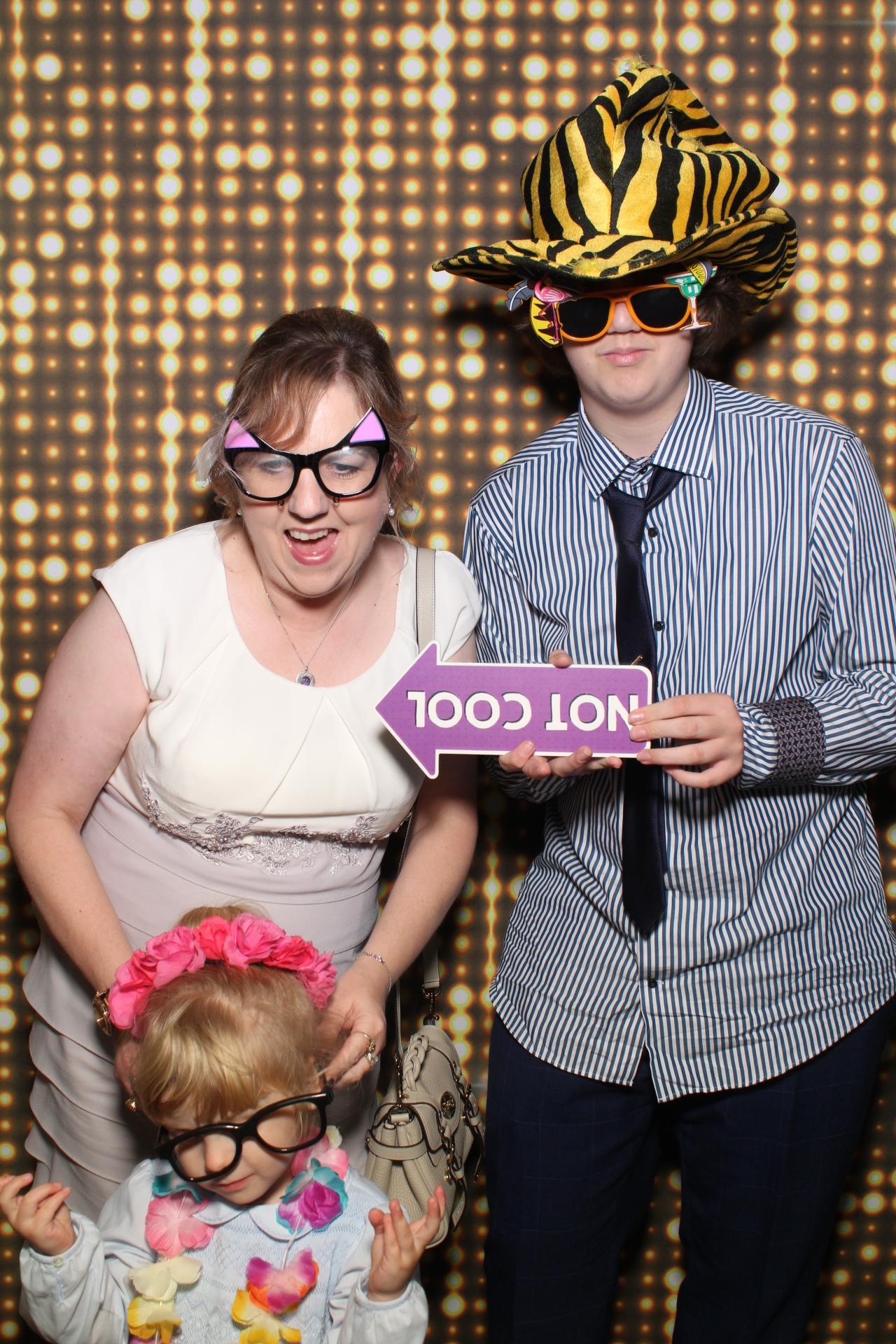 Emma and Nathan | View more photos from the event at gallery.boothtube.co.uk/u/BoothtubeLtd/Emma-and-Nathan