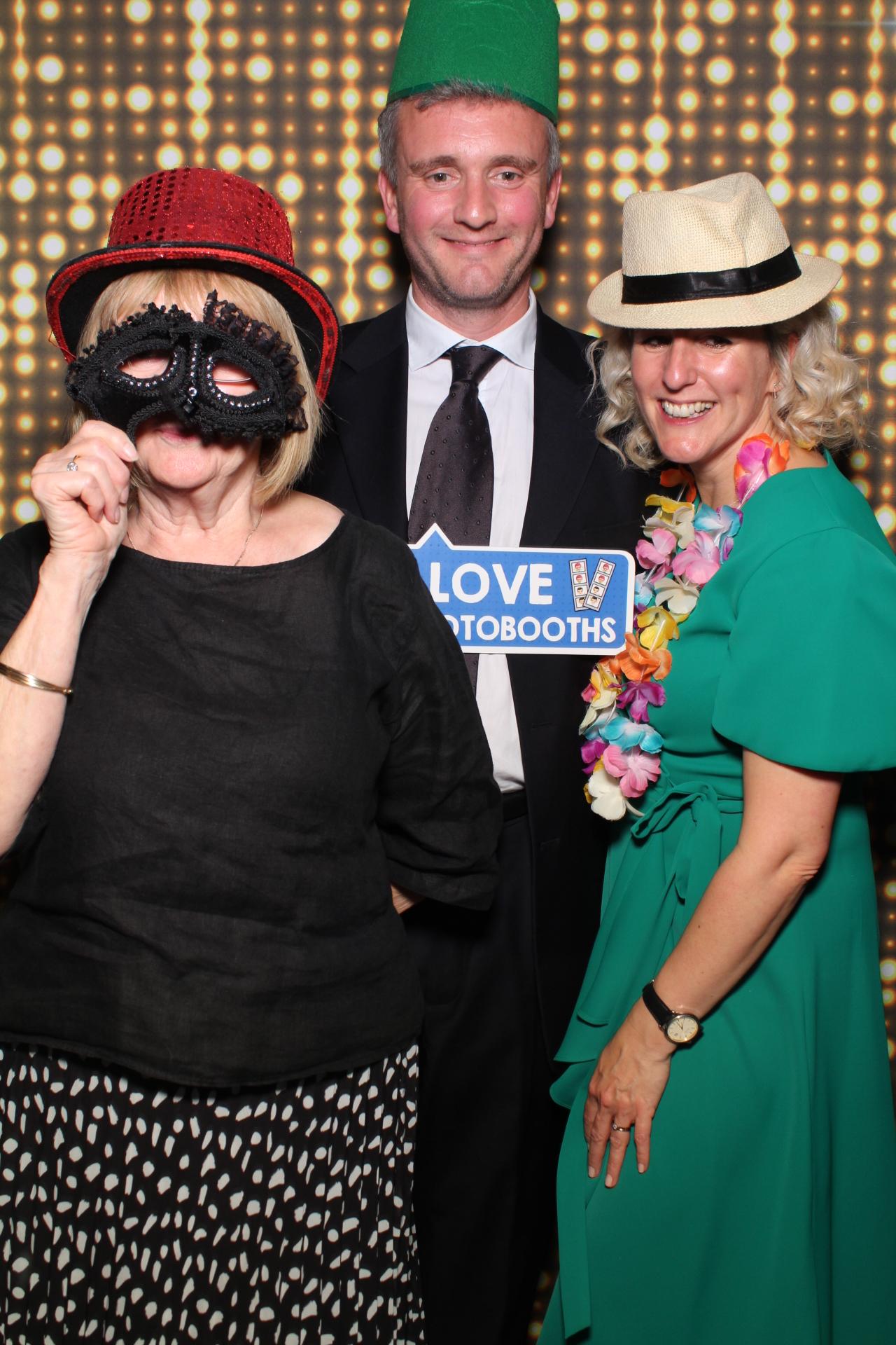 Emma and Nathan | View more photos from the event at gallery.boothtube.co.uk/u/BoothtubeLtd/Emma-and-Nathan