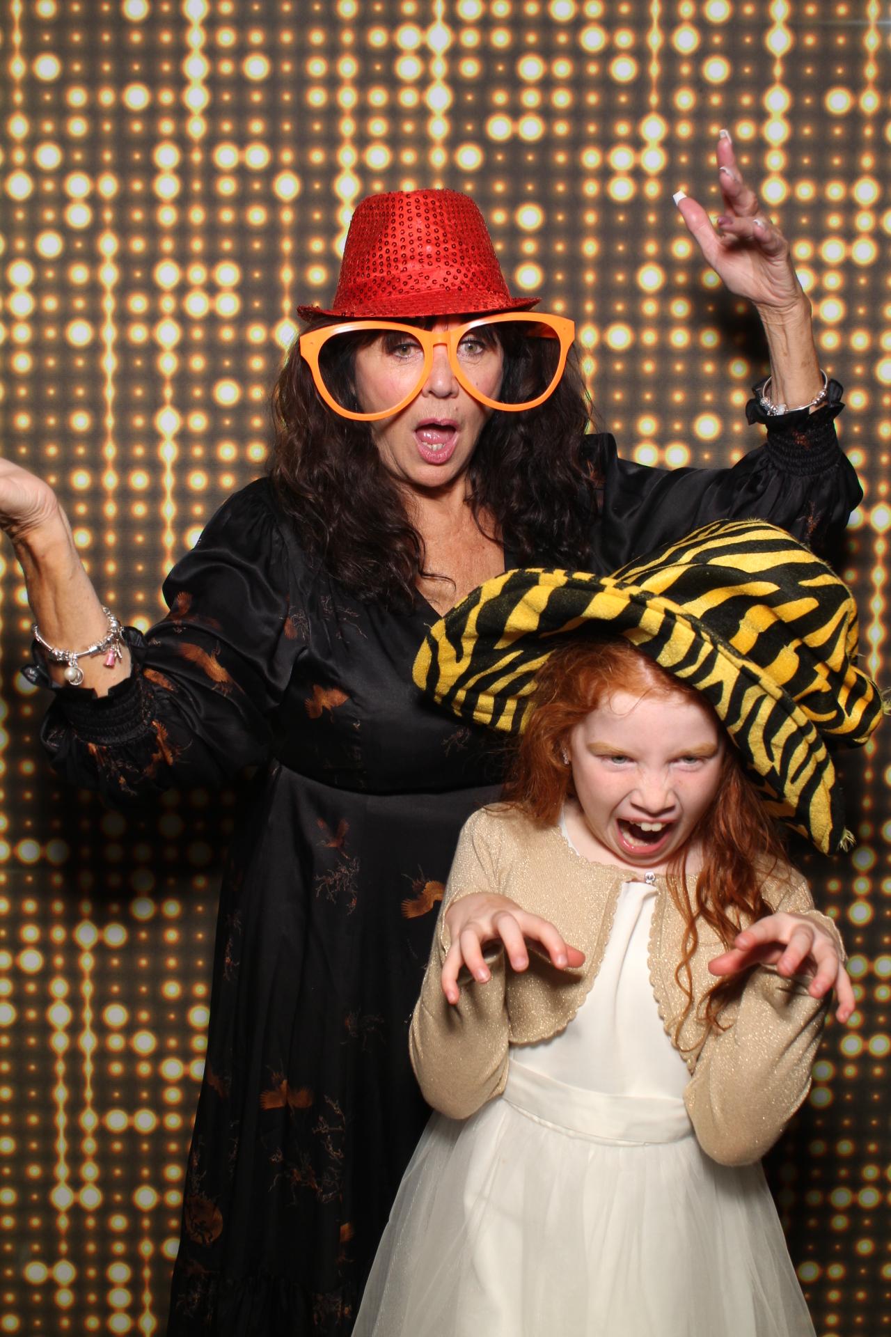 Emma and Nathan | View more photos from the event at gallery.boothtube.co.uk/u/BoothtubeLtd/Emma-and-Nathan