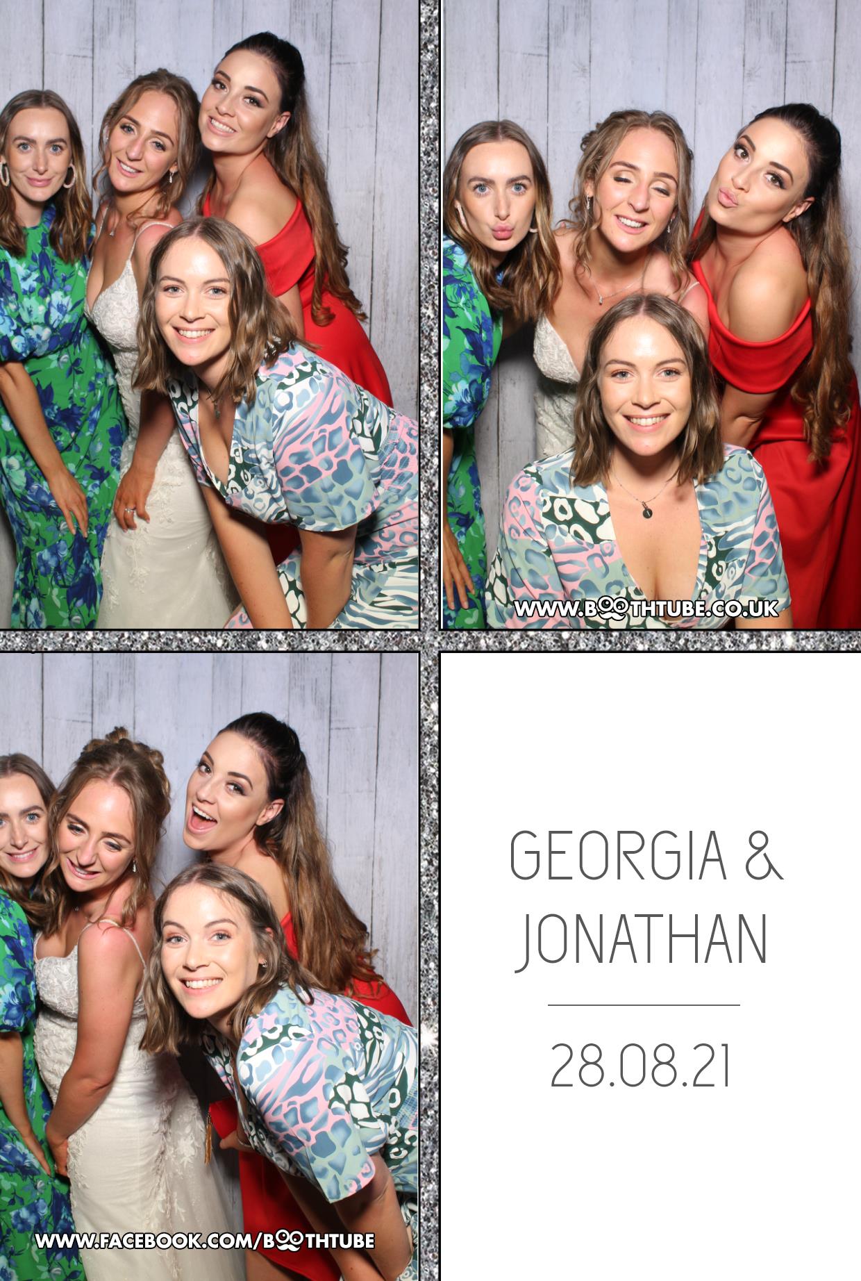 Georgia and Jonathan | View more photos from the event at gallery.boothtube.co.uk/u/BoothtubeLtd/Georgia-and-Jonathan