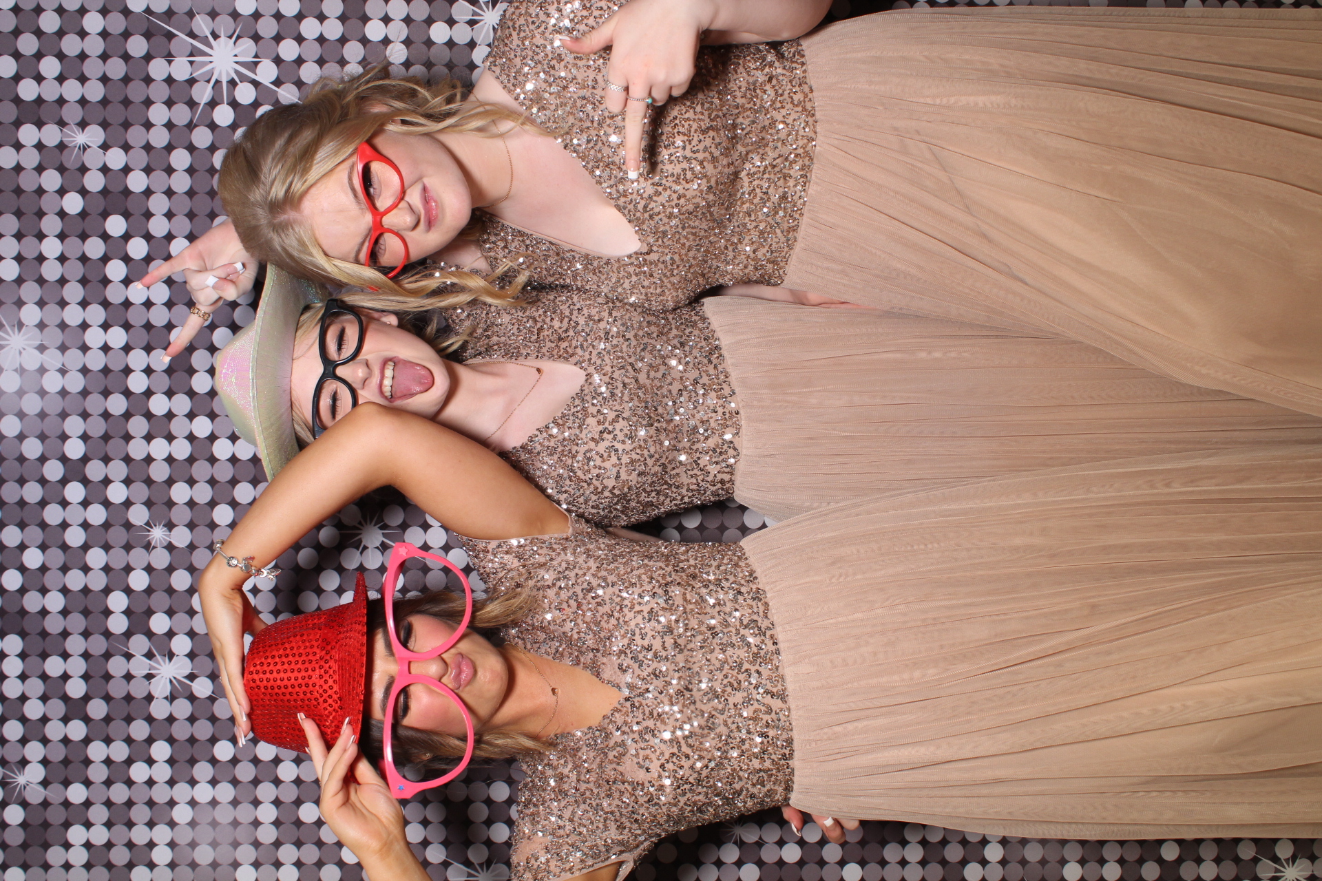 Hayley and John | View more photos from the event at gallery.boothtube.co.uk/u/BoothtubeLtd/Hayley-and-John