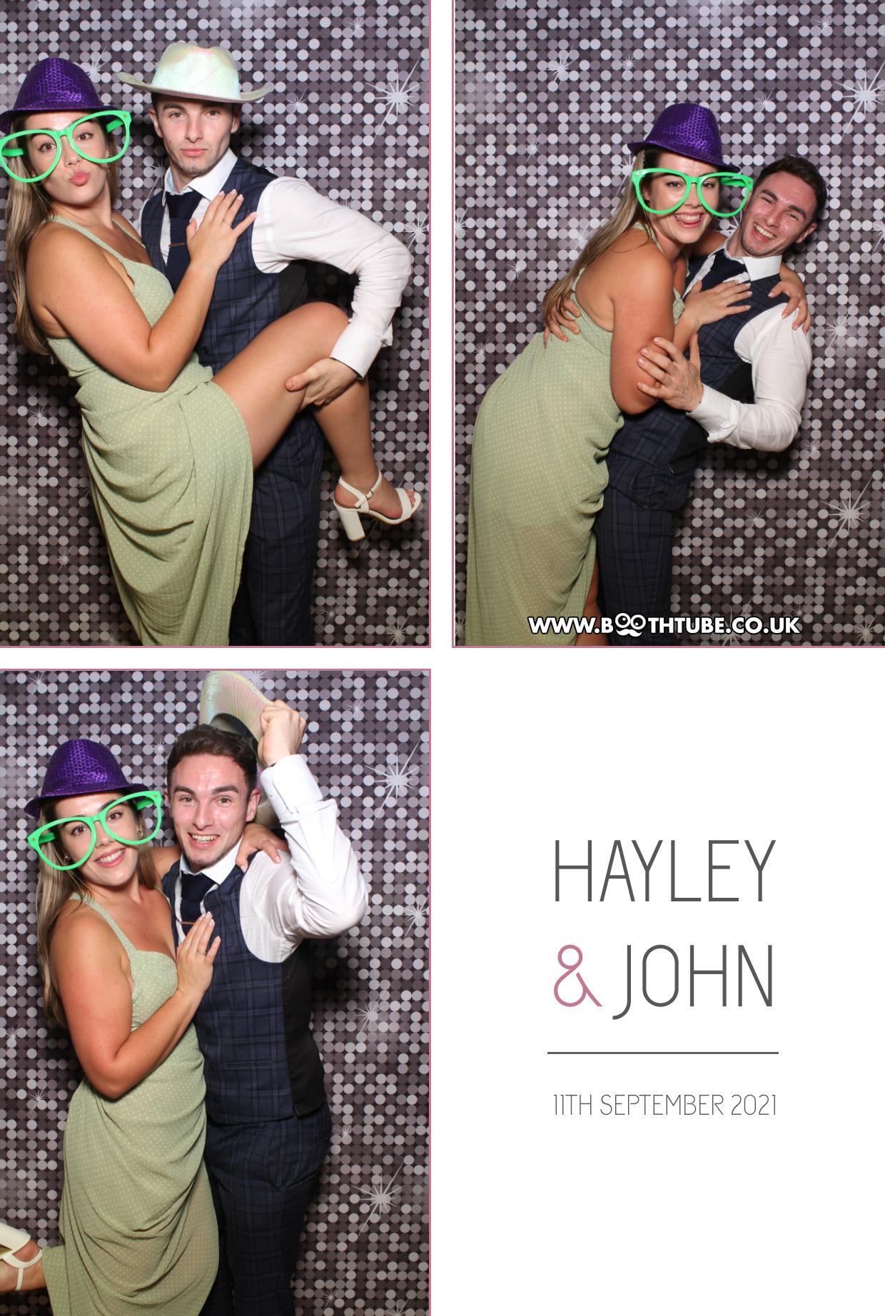 Hayley and John | View more photos from the event at gallery.boothtube.co.uk/u/BoothtubeLtd/Hayley-and-John