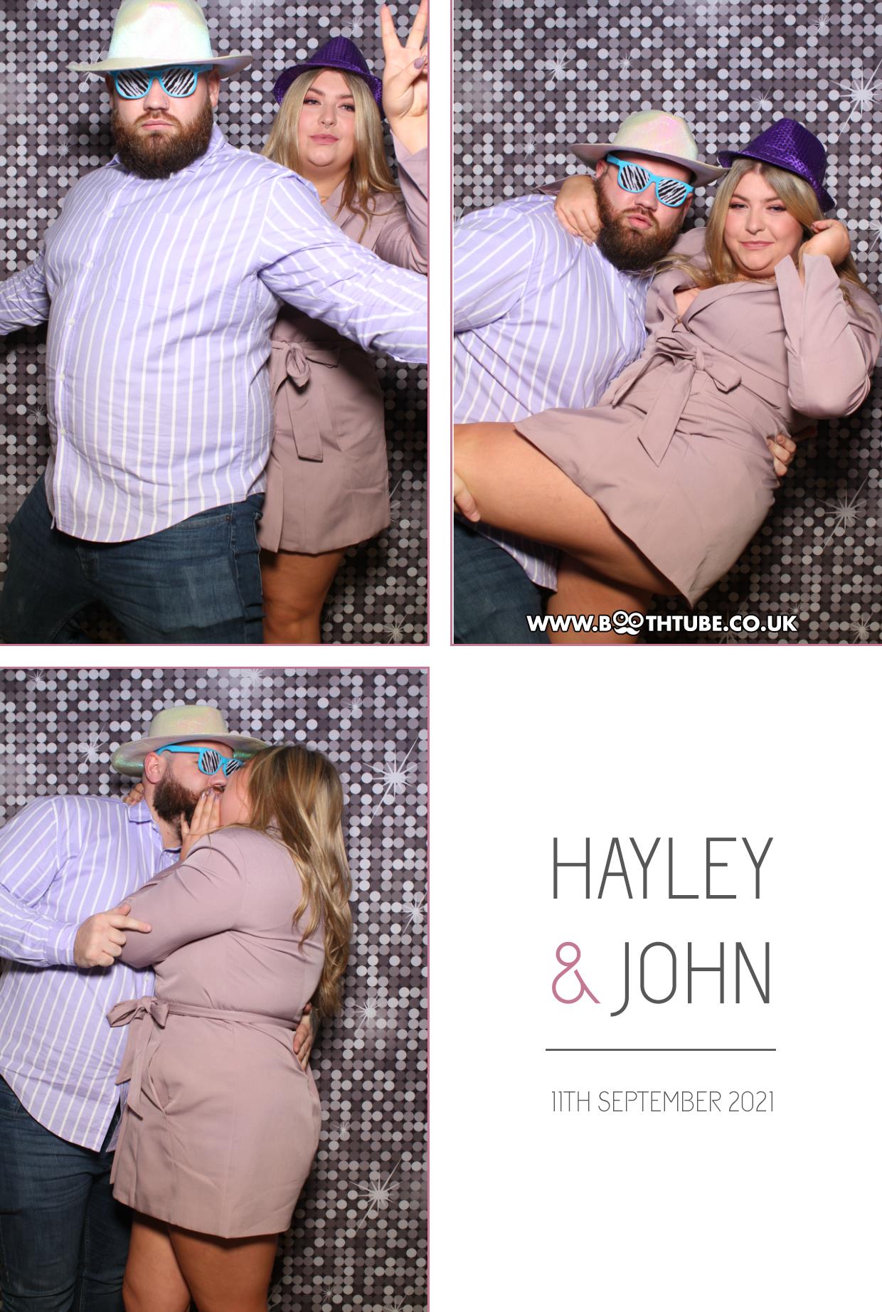 Hayley and John | View more photos from the event at gallery.boothtube.co.uk/u/BoothtubeLtd/Hayley-and-John