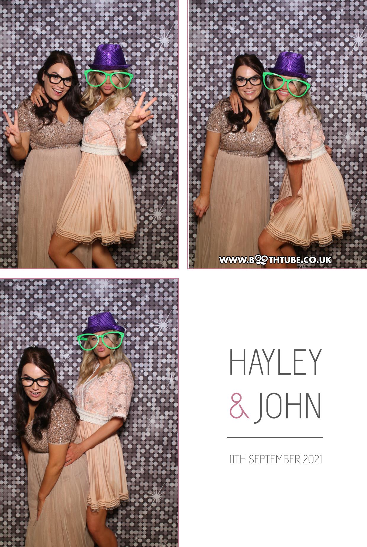 Hayley and John | View more photos from the event at gallery.boothtube.co.uk/u/BoothtubeLtd/Hayley-and-John