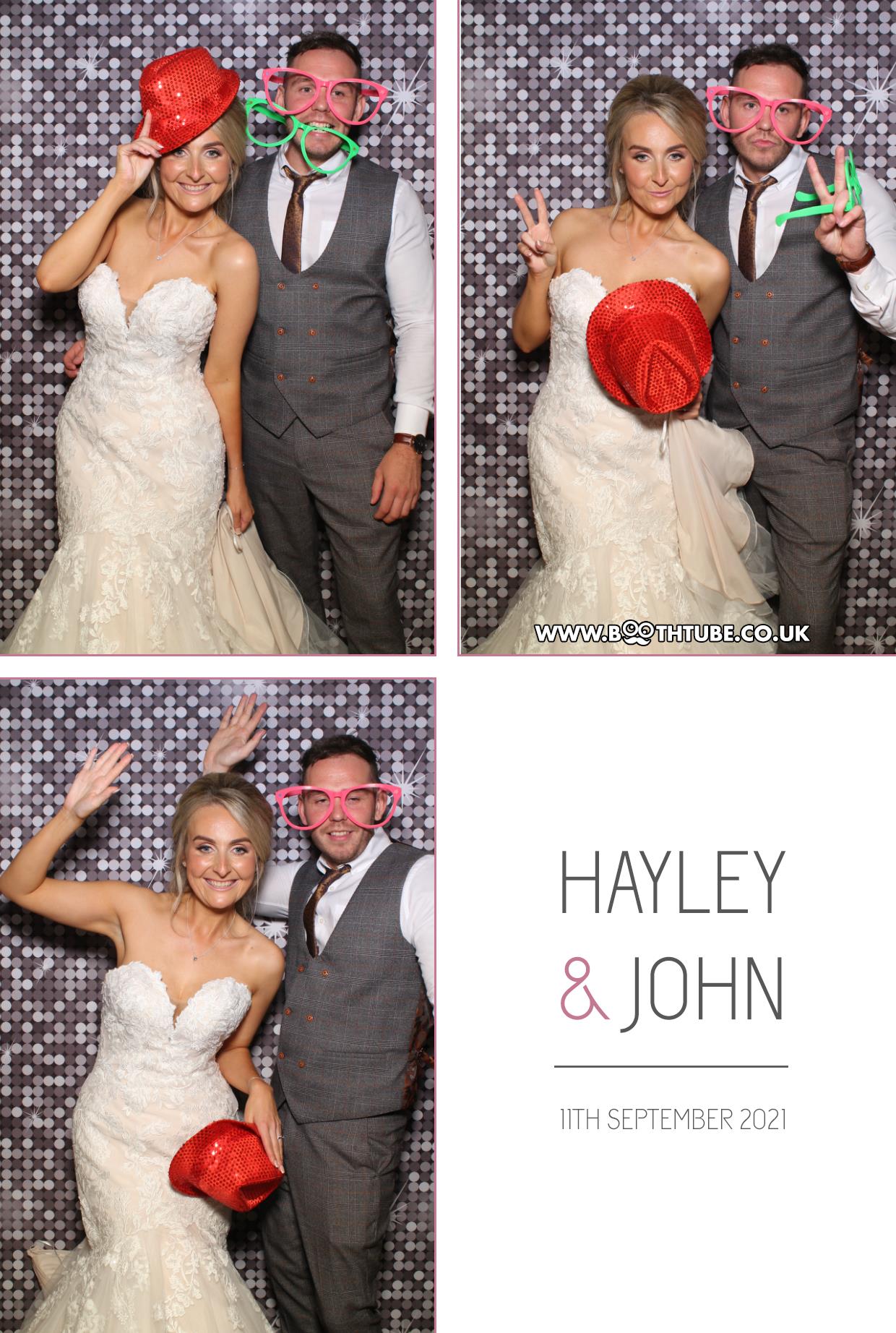 Hayley and John | View more photos from the event at gallery.boothtube.co.uk/u/BoothtubeLtd/Hayley-and-John