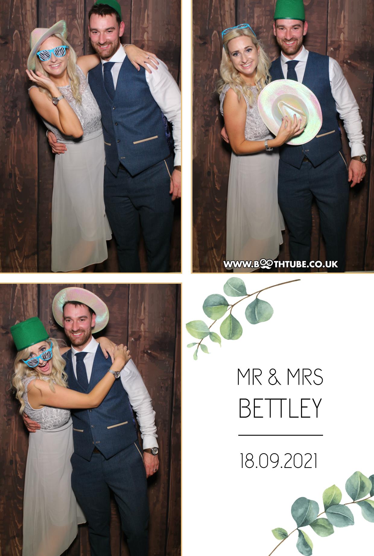 Mr & Mrs Bettley | View more photos from the event at gallery.boothtube.co.uk/u/BoothtubeLtd/Mr-Mrs-Bettley