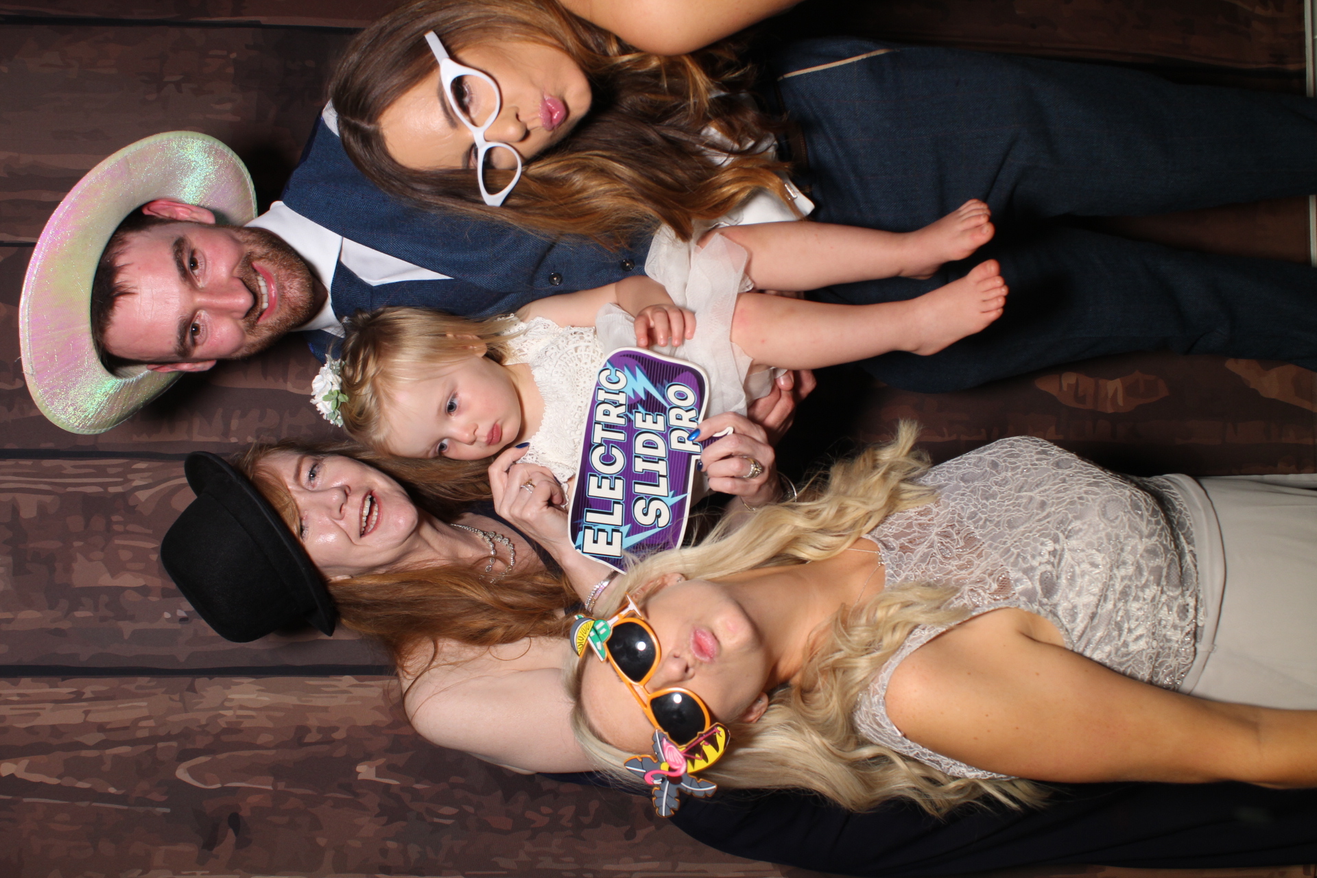 Mr & Mrs Bettley | View more photos from the event at gallery.boothtube.co.uk/u/BoothtubeLtd/Mr-Mrs-Bettley