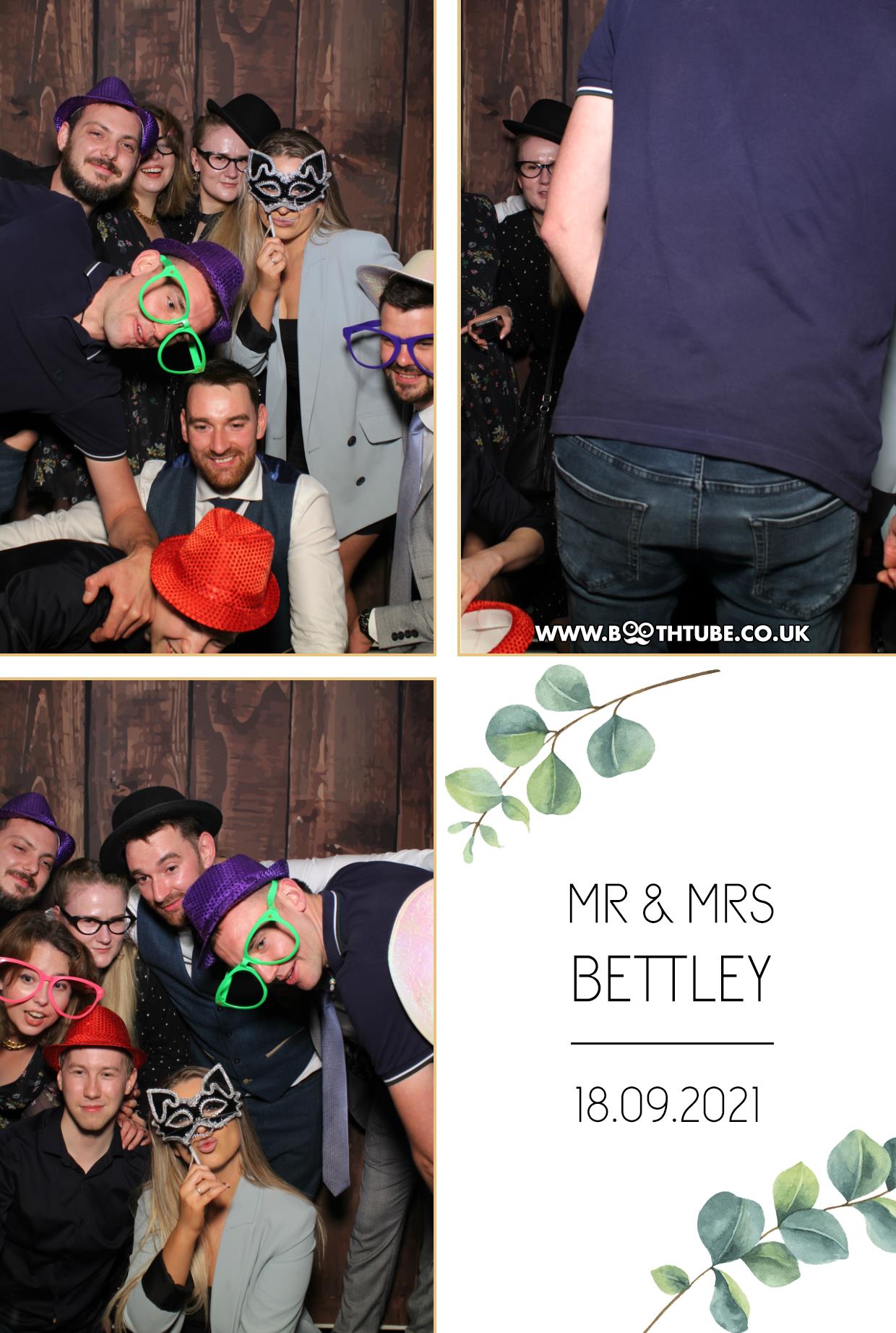 Mr & Mrs Bettley | View more photos from the event at gallery.boothtube.co.uk/u/BoothtubeLtd/Mr-Mrs-Bettley