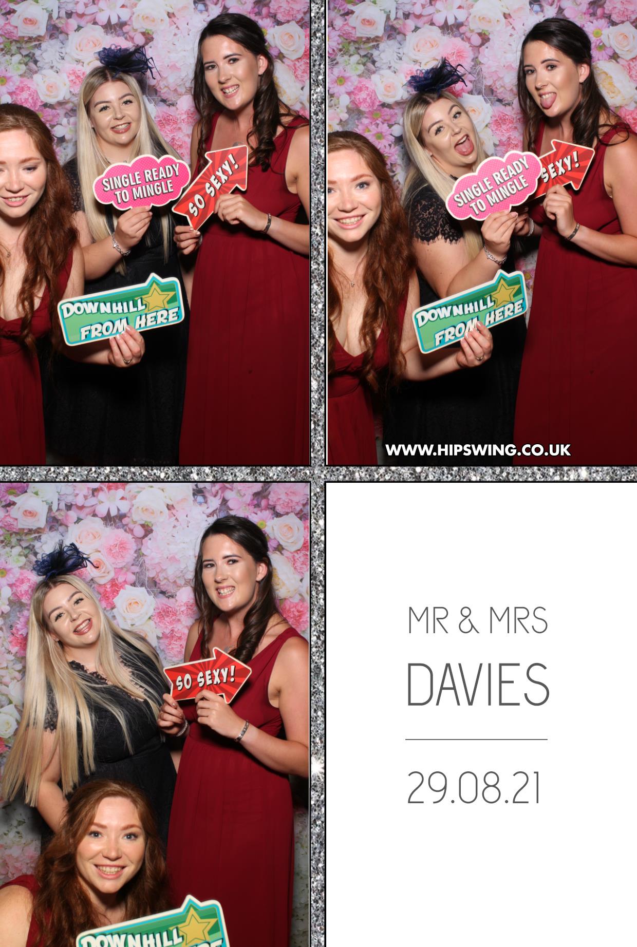 Mr & Mrs Davies | View more photos from the event at gallery.boothtube.co.uk/u/BoothtubeLtd/Mr-Mrs-Davies