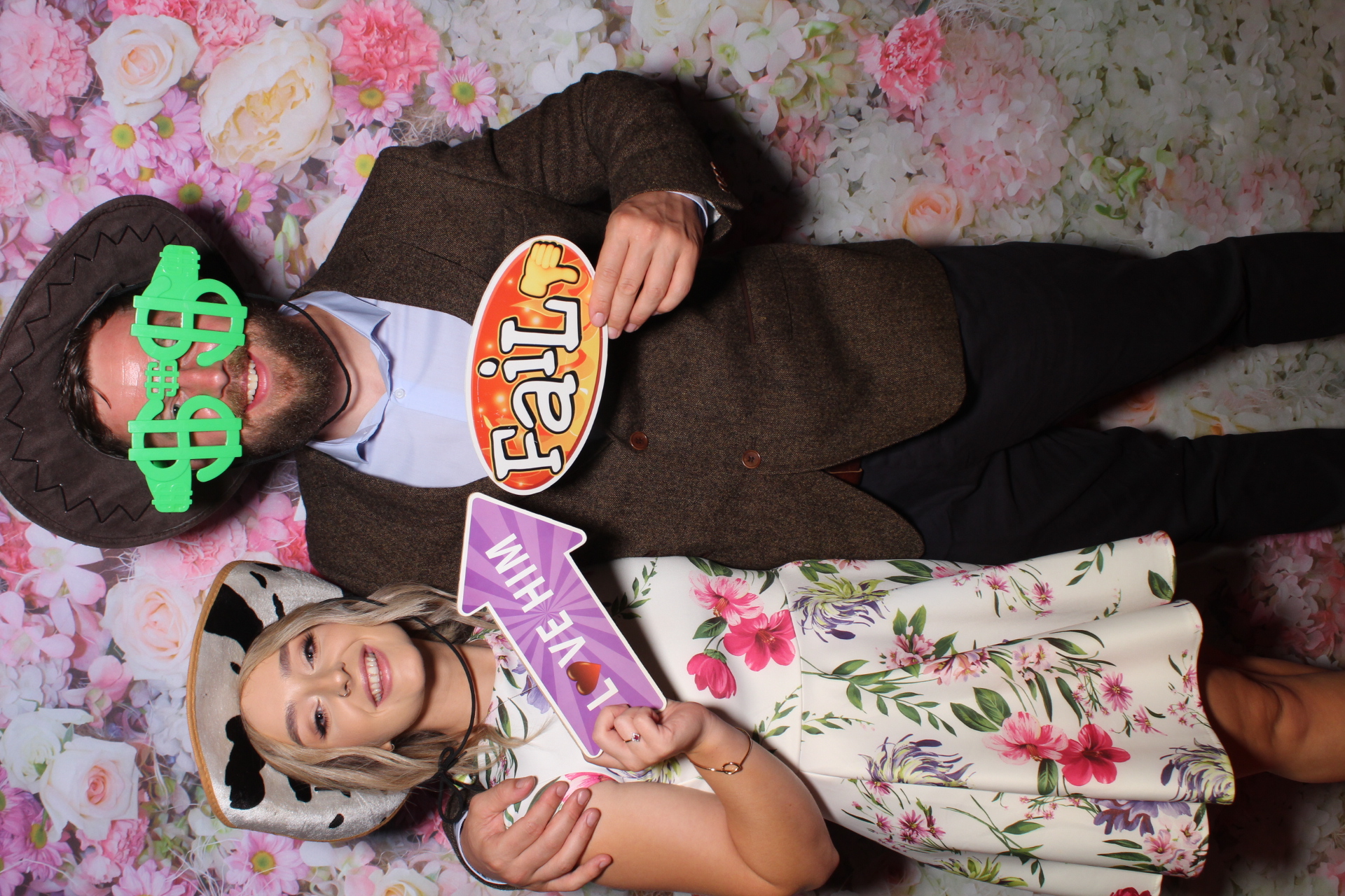 Mr & Mrs Davies | View more photos from the event at gallery.boothtube.co.uk/u/BoothtubeLtd/Mr-Mrs-Davies