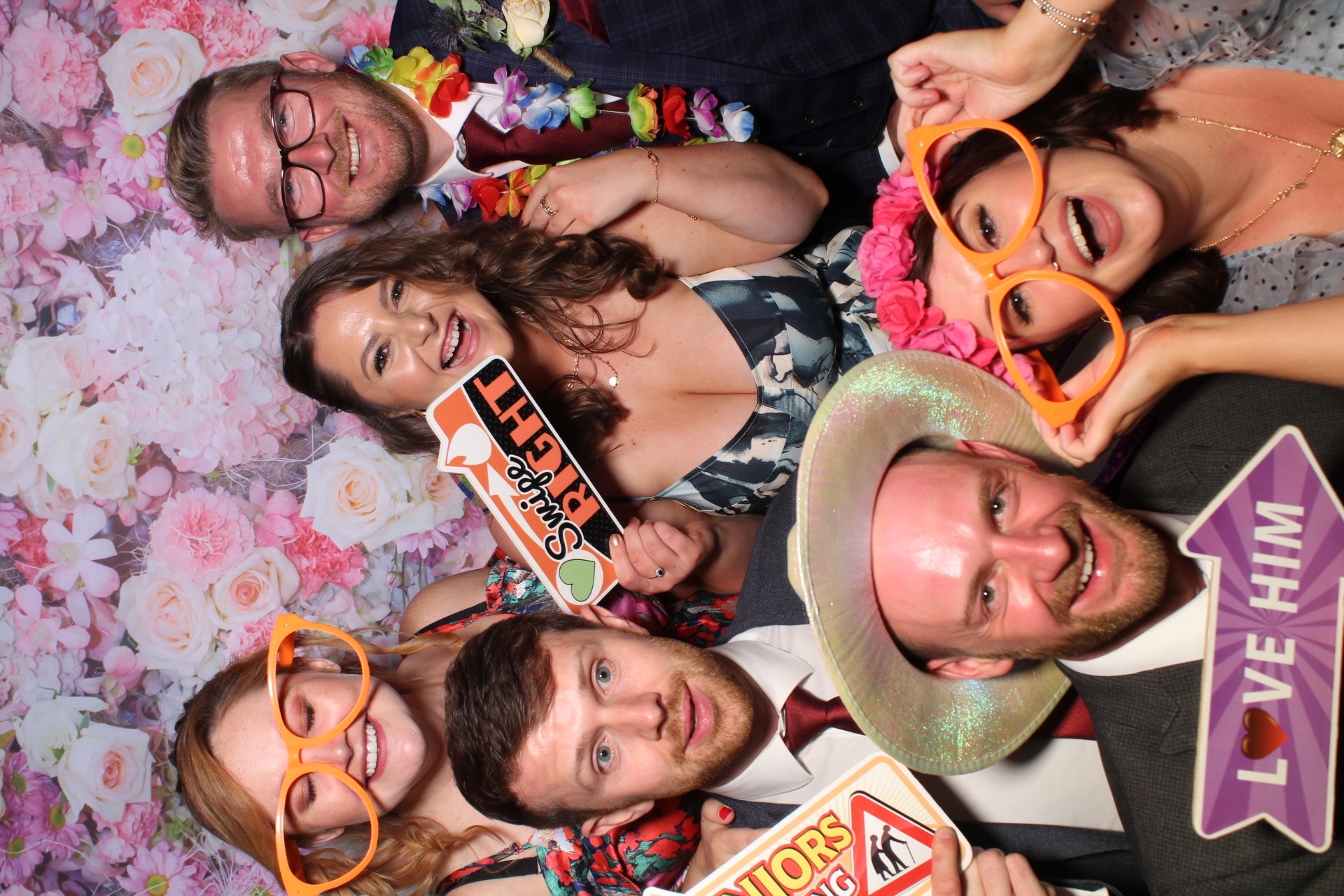 Mr & Mrs Davies | View more photos from the event at gallery.boothtube.co.uk/u/BoothtubeLtd/Mr-Mrs-Davies