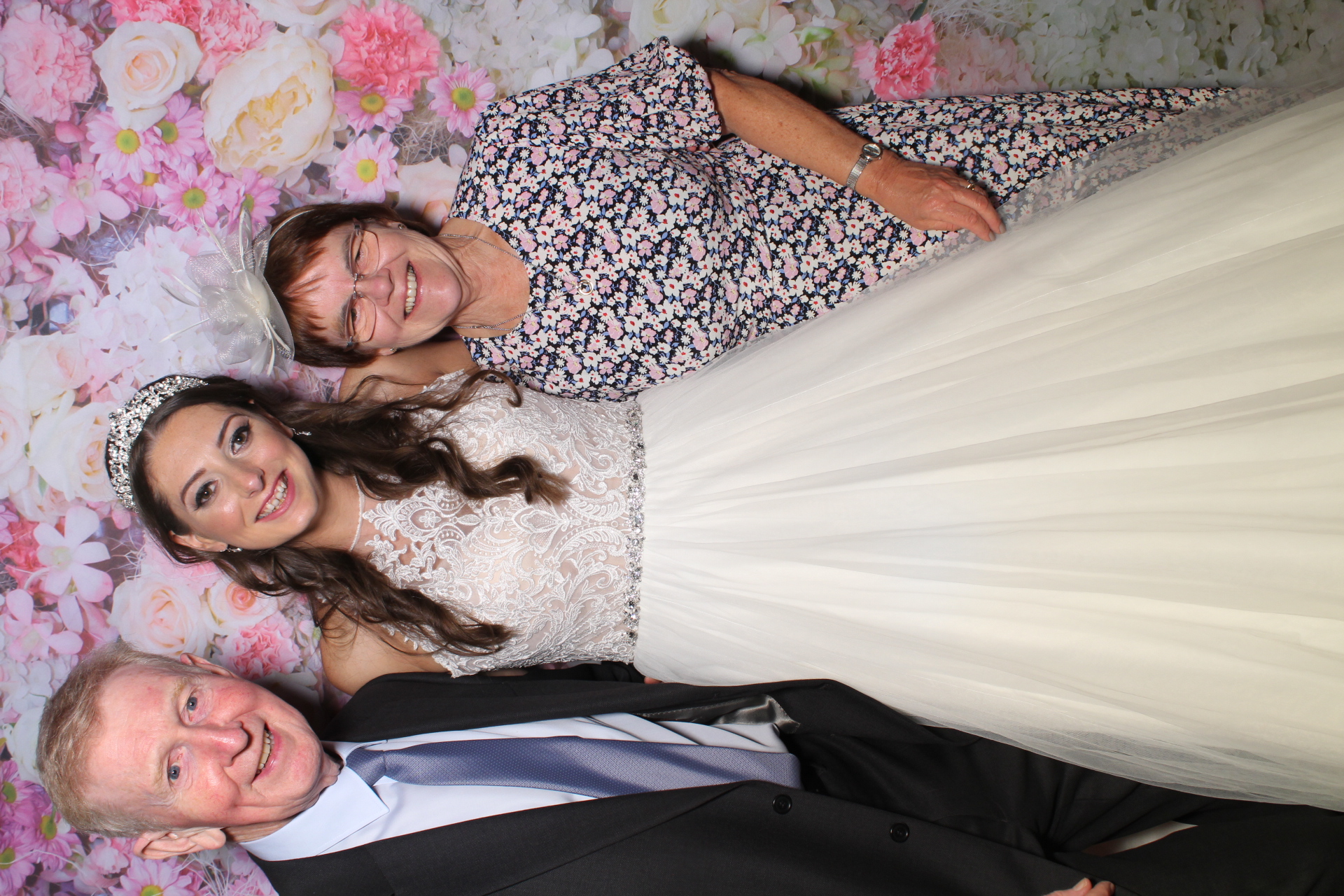 Mr & Mrs Davies | View more photos from the event at gallery.boothtube.co.uk/u/BoothtubeLtd/Mr-Mrs-Davies