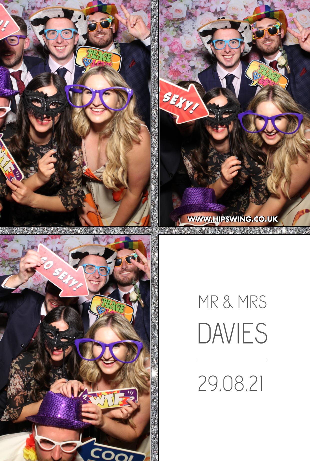 Mr & Mrs Davies | View more photos from the event at gallery.boothtube.co.uk/u/BoothtubeLtd/Mr-Mrs-Davies