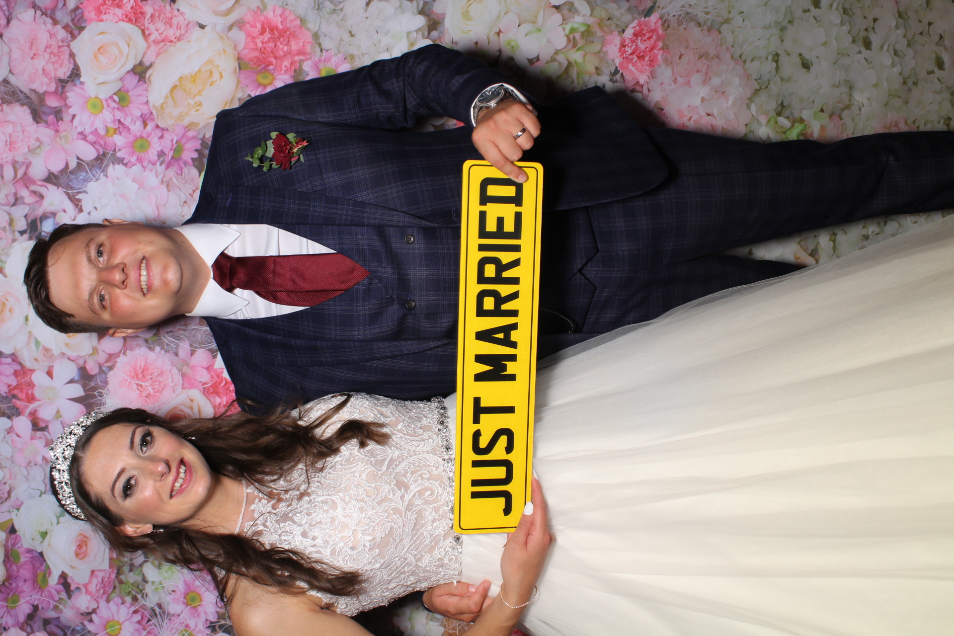 Mr & Mrs Davies | View more photos from the event at gallery.boothtube.co.uk/u/BoothtubeLtd/Mr-Mrs-Davies