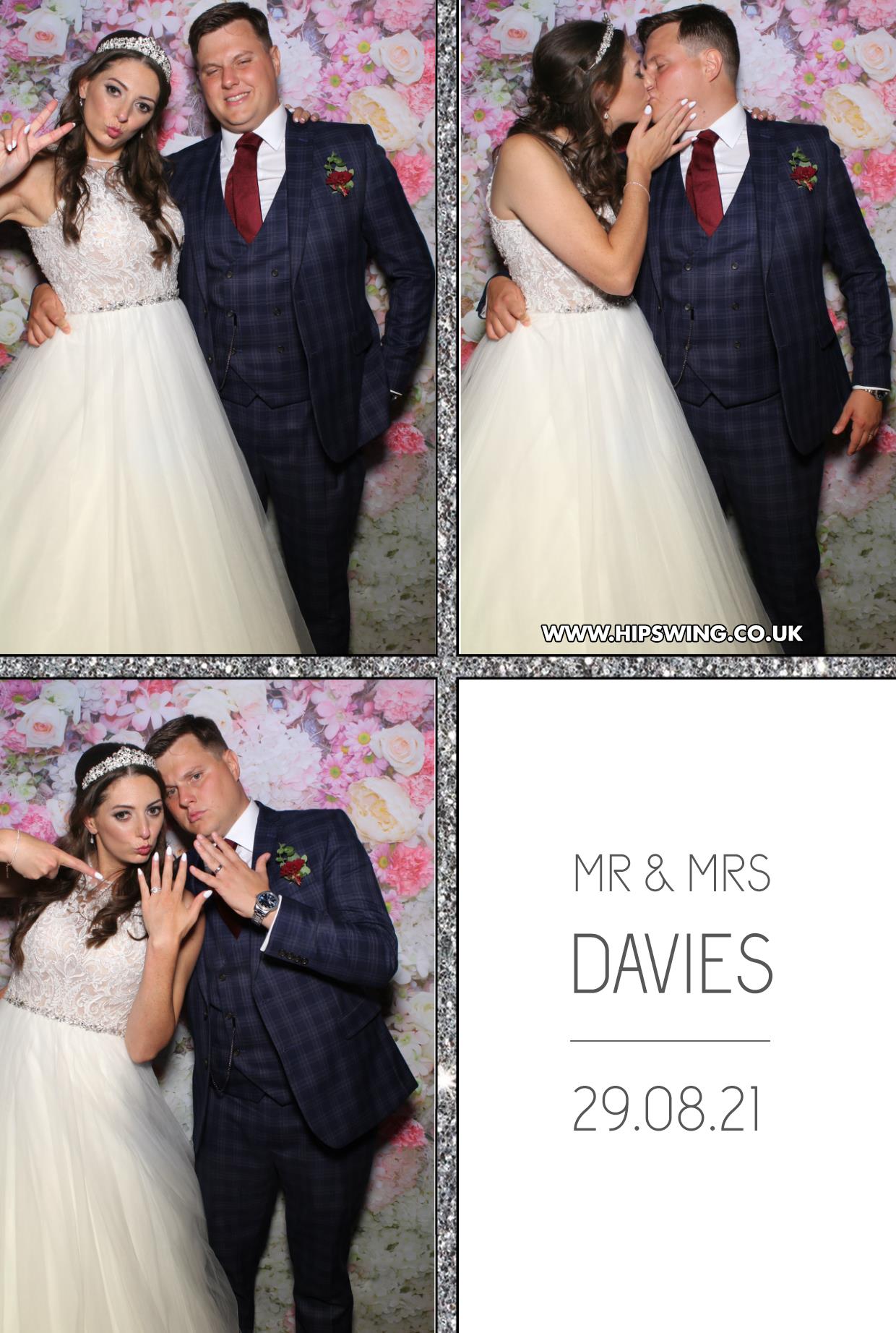 Mr & Mrs Davies | View more photos from the event at gallery.boothtube.co.uk/u/BoothtubeLtd/Mr-Mrs-Davies