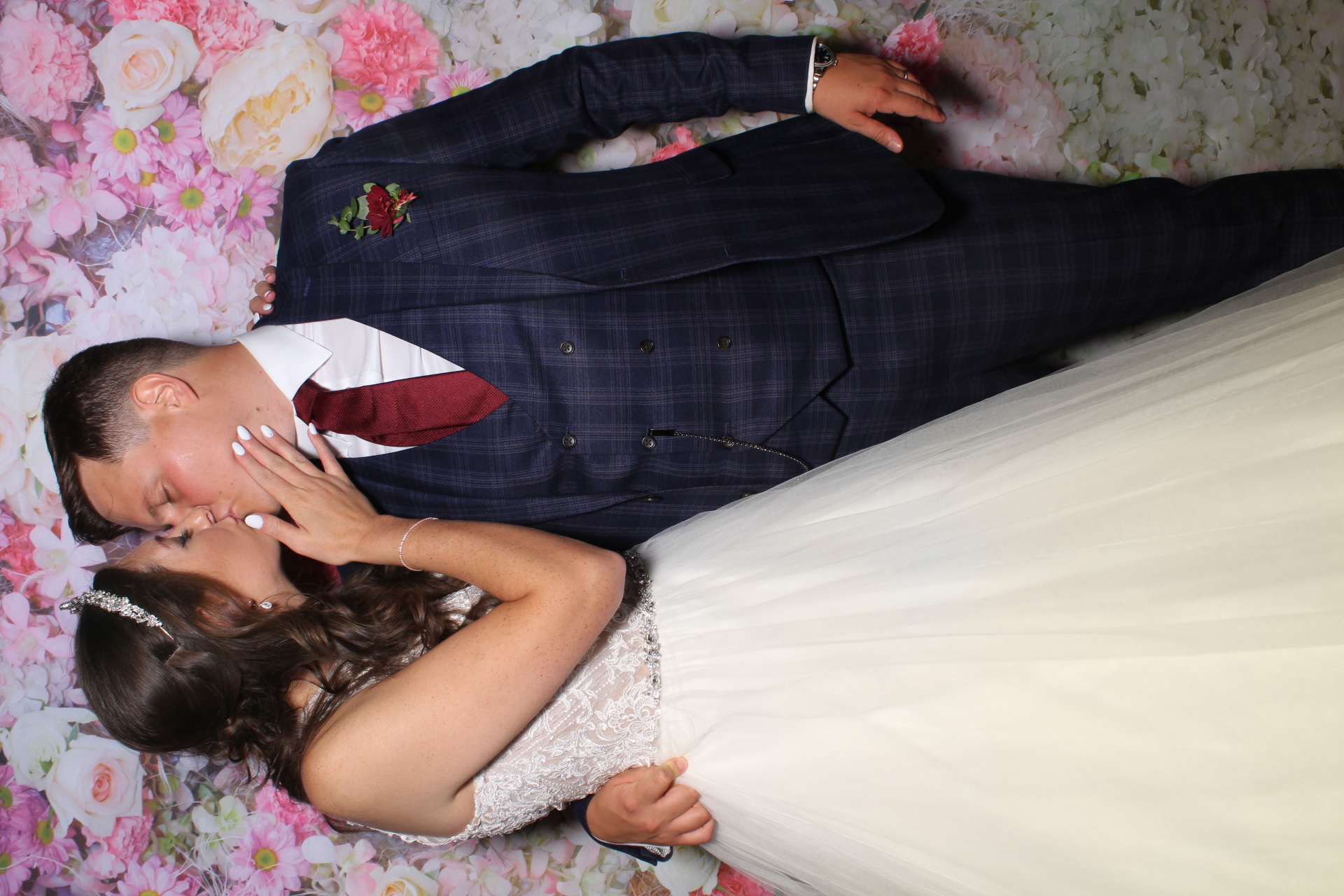 Mr & Mrs Davies | View more photos from the event at gallery.boothtube.co.uk/u/BoothtubeLtd/Mr-Mrs-Davies