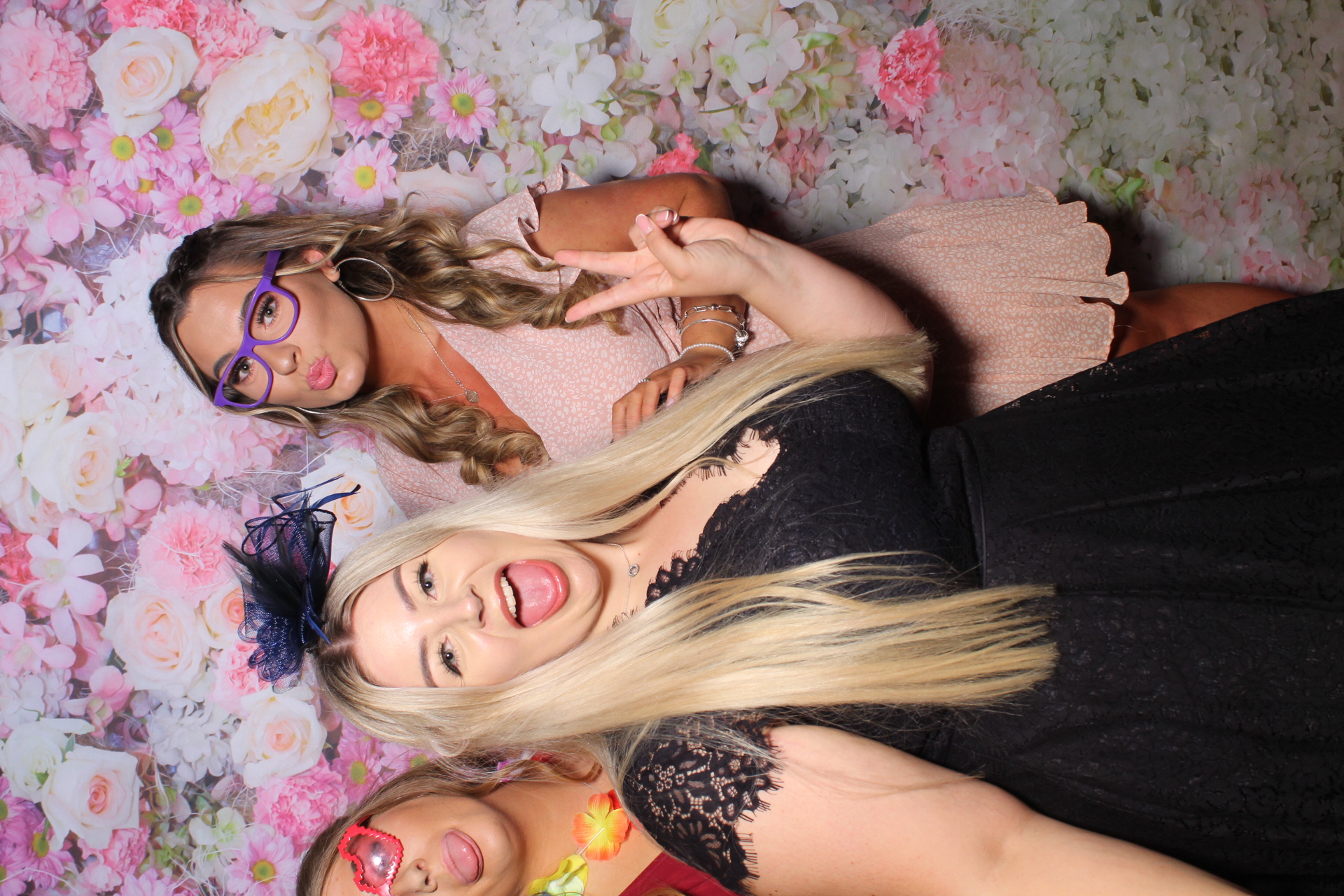 Mr & Mrs Davies | View more photos from the event at gallery.boothtube.co.uk/u/BoothtubeLtd/Mr-Mrs-Davies