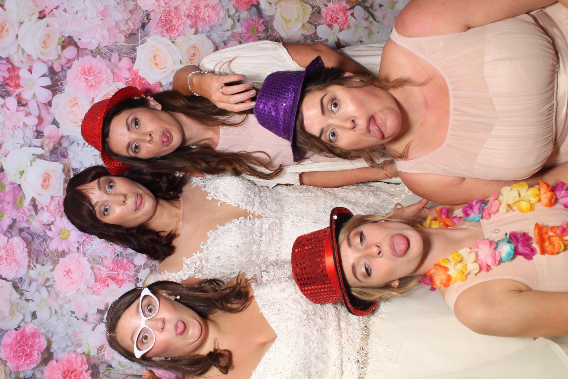 Quinn Wedding Party | View more photos from the event at gallery.boothtube.co.uk/u/BoothtubeLtd/Quinn-Wedding-Party