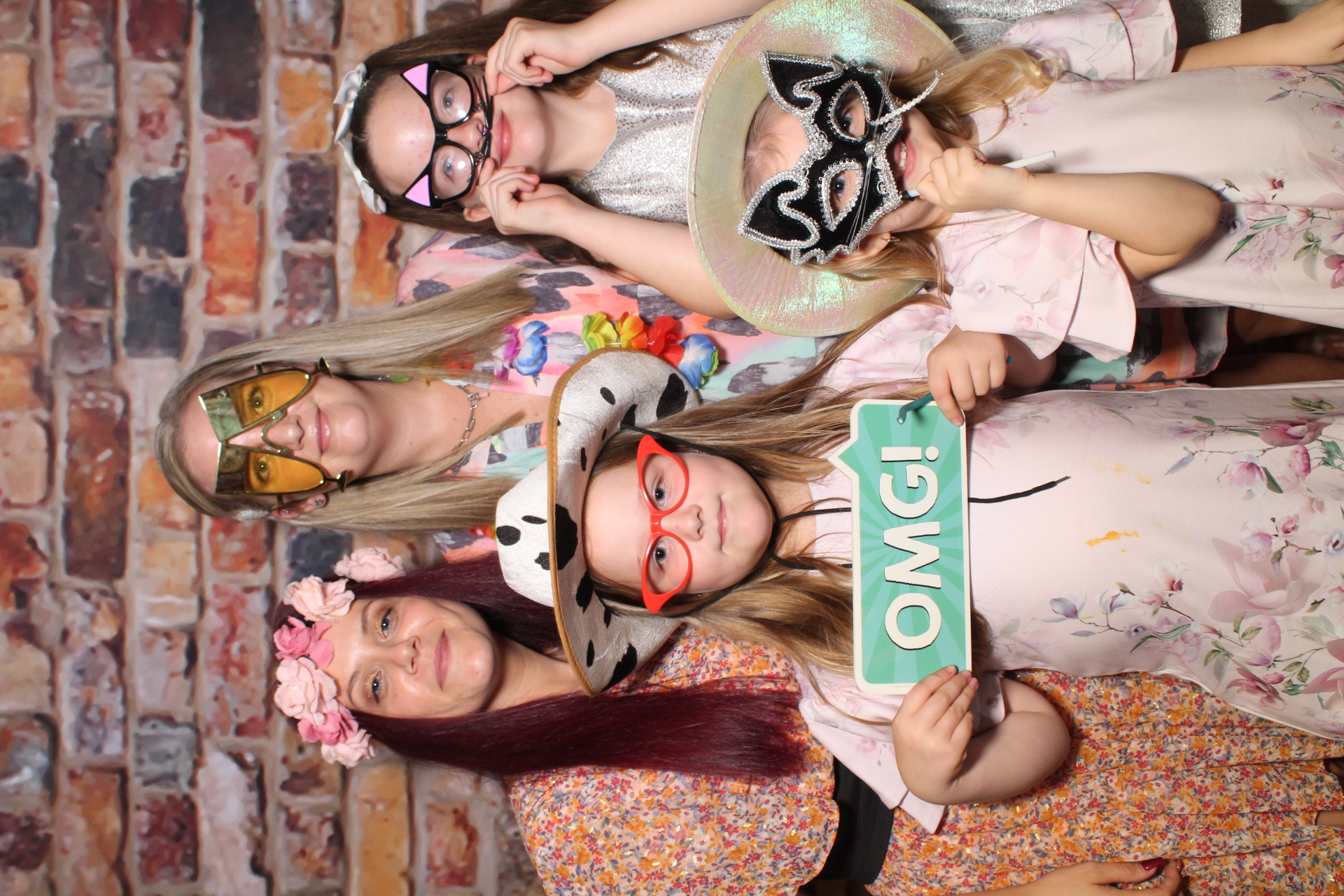 Sarah & Michael | View more photos from the event at gallery.boothtube.co.uk/u/BoothtubeLtd/Sarah-Michael