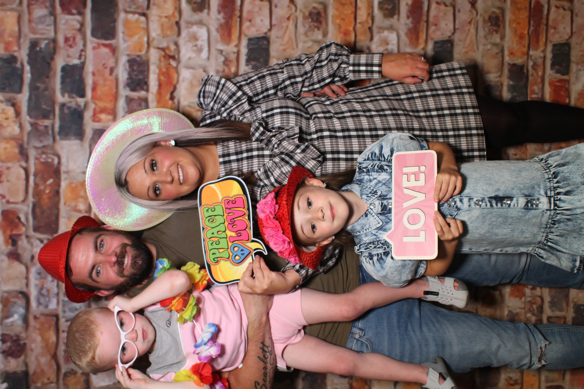 Sarah & Michael | View more photos from the event at gallery.boothtube.co.uk/u/BoothtubeLtd/Sarah-Michael