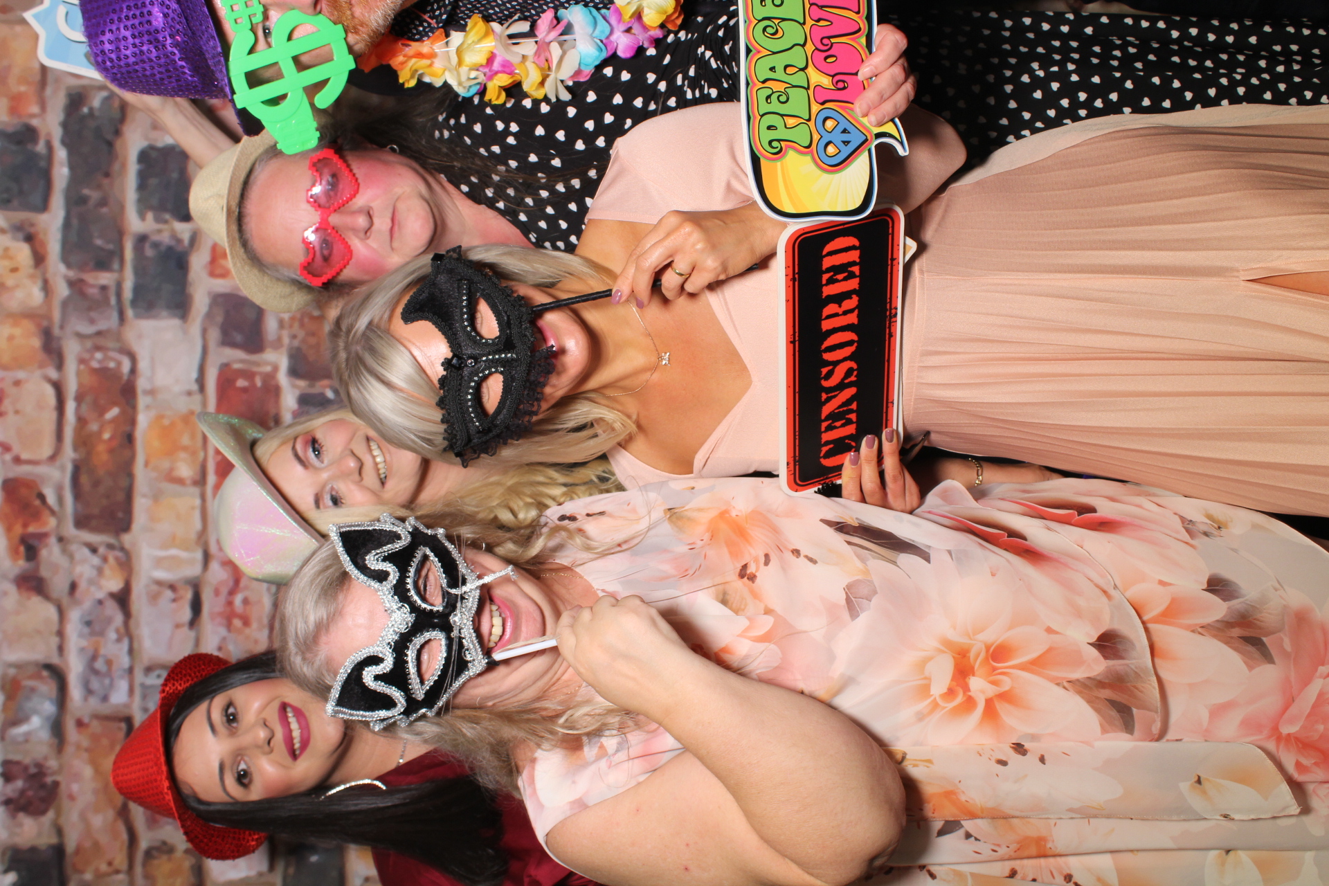 Sarah & Michael | View more photos from the event at gallery.boothtube.co.uk/u/BoothtubeLtd/Sarah-Michael