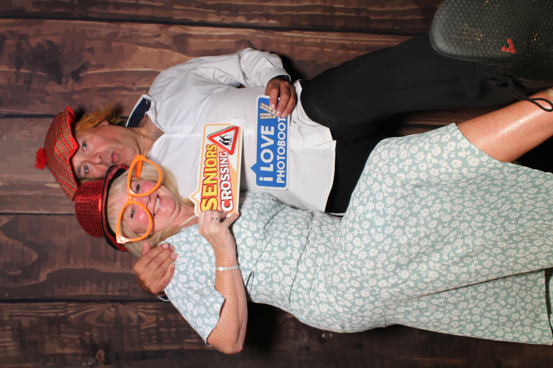 Victoria and Sam | View more photos from the event at gallery.boothtube.co.uk/u/BoothtubeLtd/Victoria-and-Sam