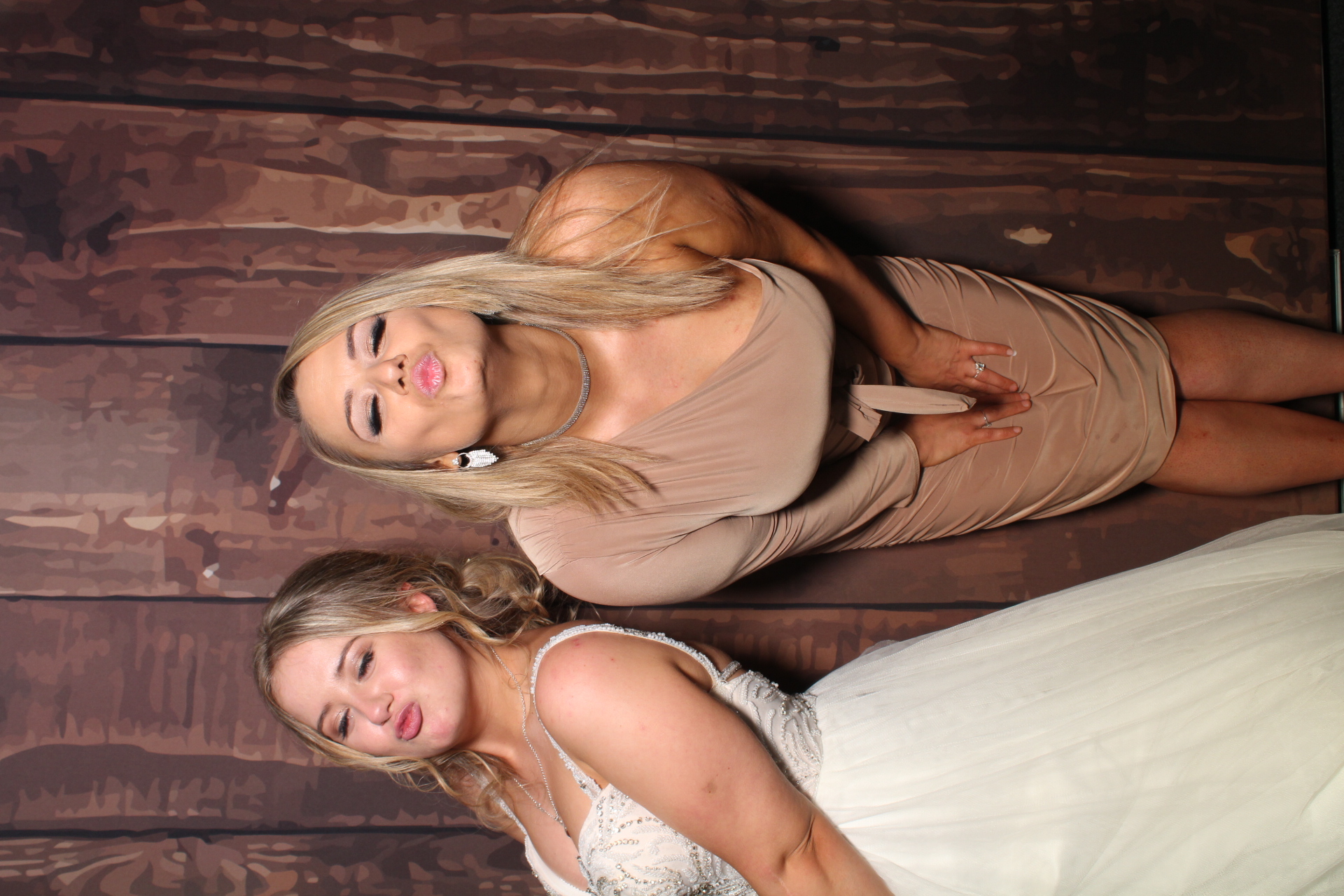 Jess & Elliot's Wedding | View more photos from the event at gallery.boothtube.co.uk/u/BoothtubeLtd/Jess-Elliots-Wedding