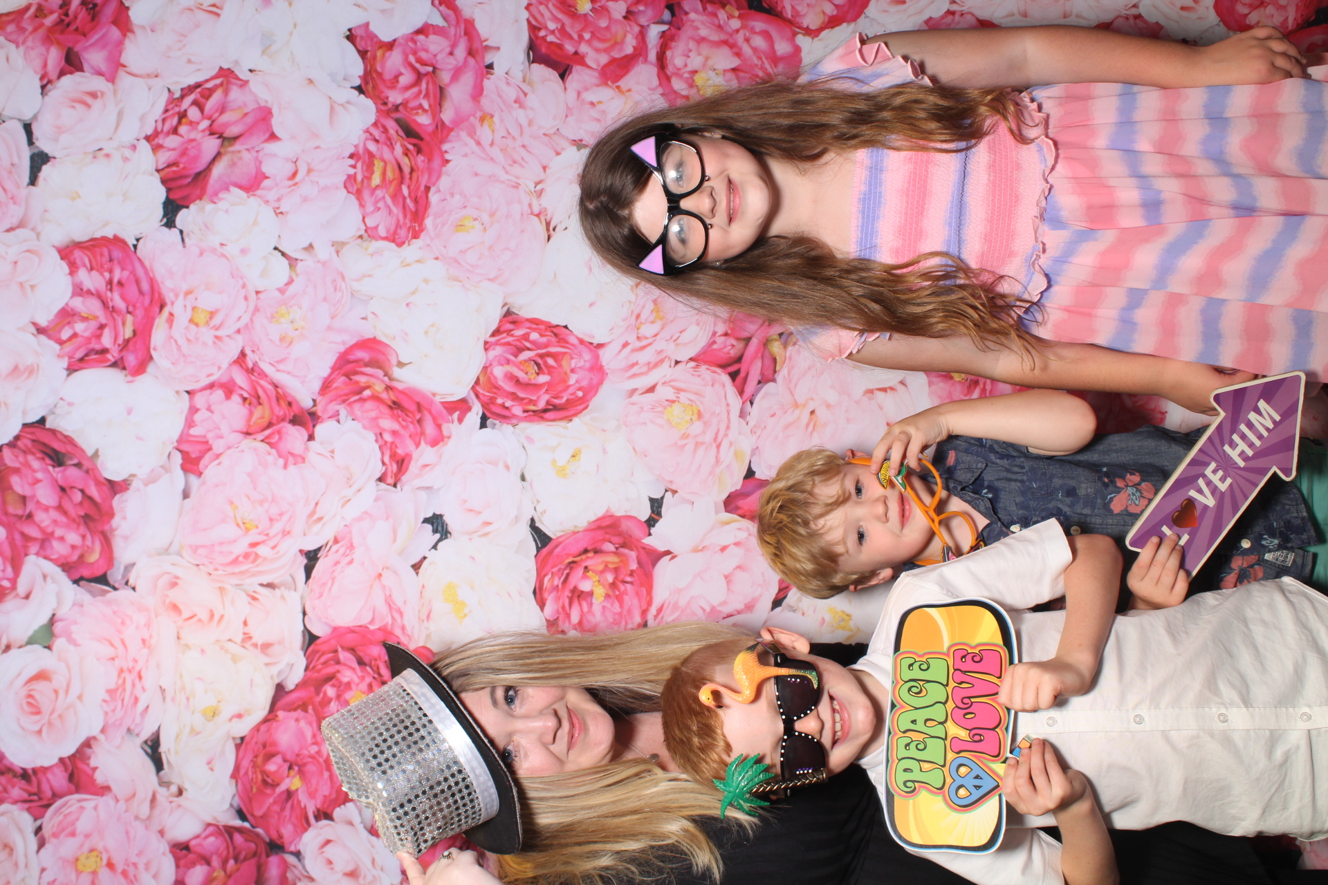 Mr & Mrs Thompson's Wedding | View more photos from the event at gallery.boothtube.co.uk/u/BoothtubeLtd/Mr-Mrs-Thompsons-Wedding