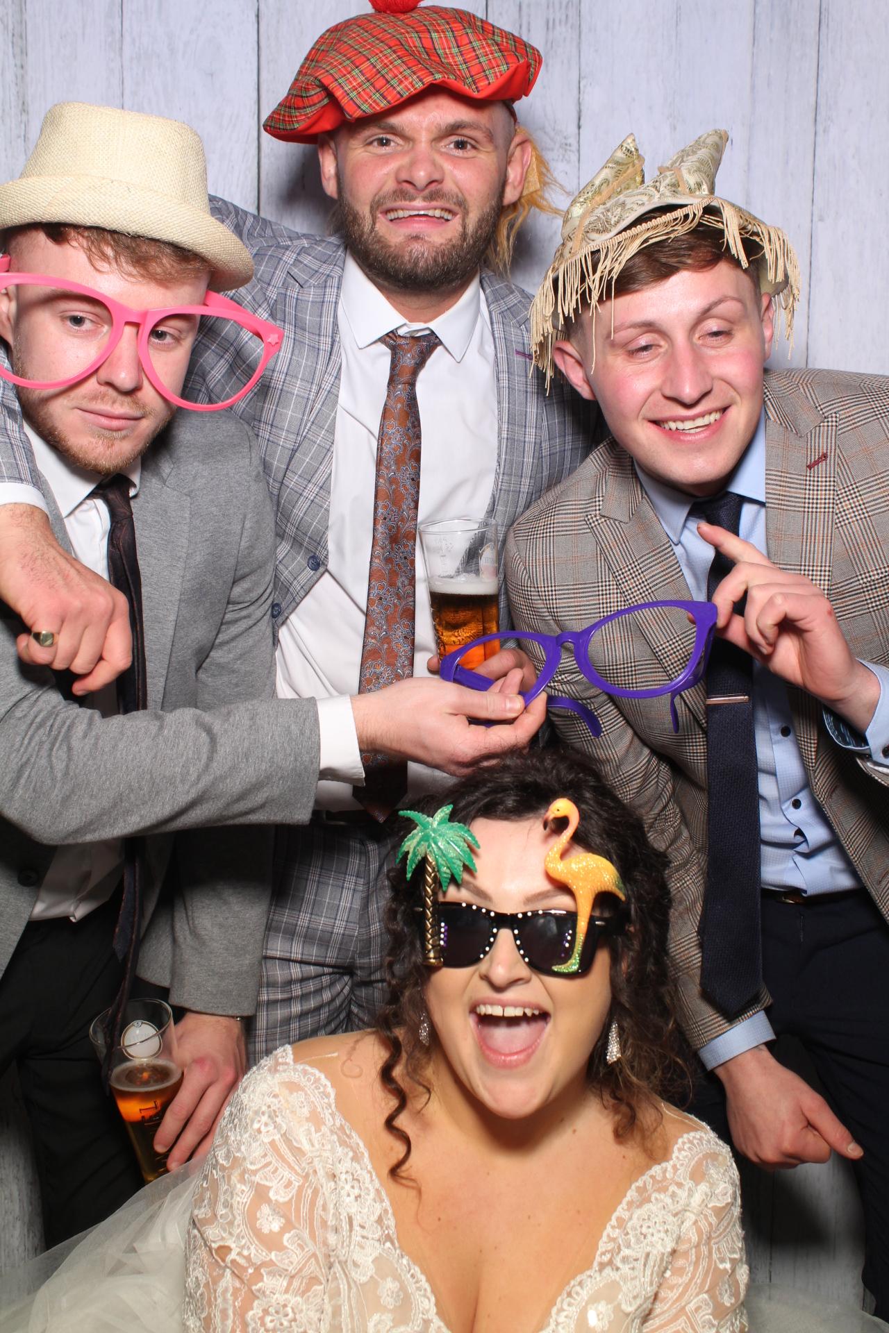 Mr & Mrs Weerdenburg | View more photos from the event at gallery.boothtube.co.uk/u/BoothtubeLtd/Mr-Mrs-Weerdenburg