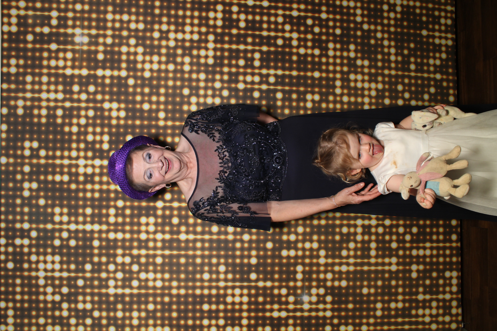 Mr & Mrs Williams | View more photos from the event at gallery.boothtube.co.uk/u/BoothtubeLtd/Mr-Mrs-Williams