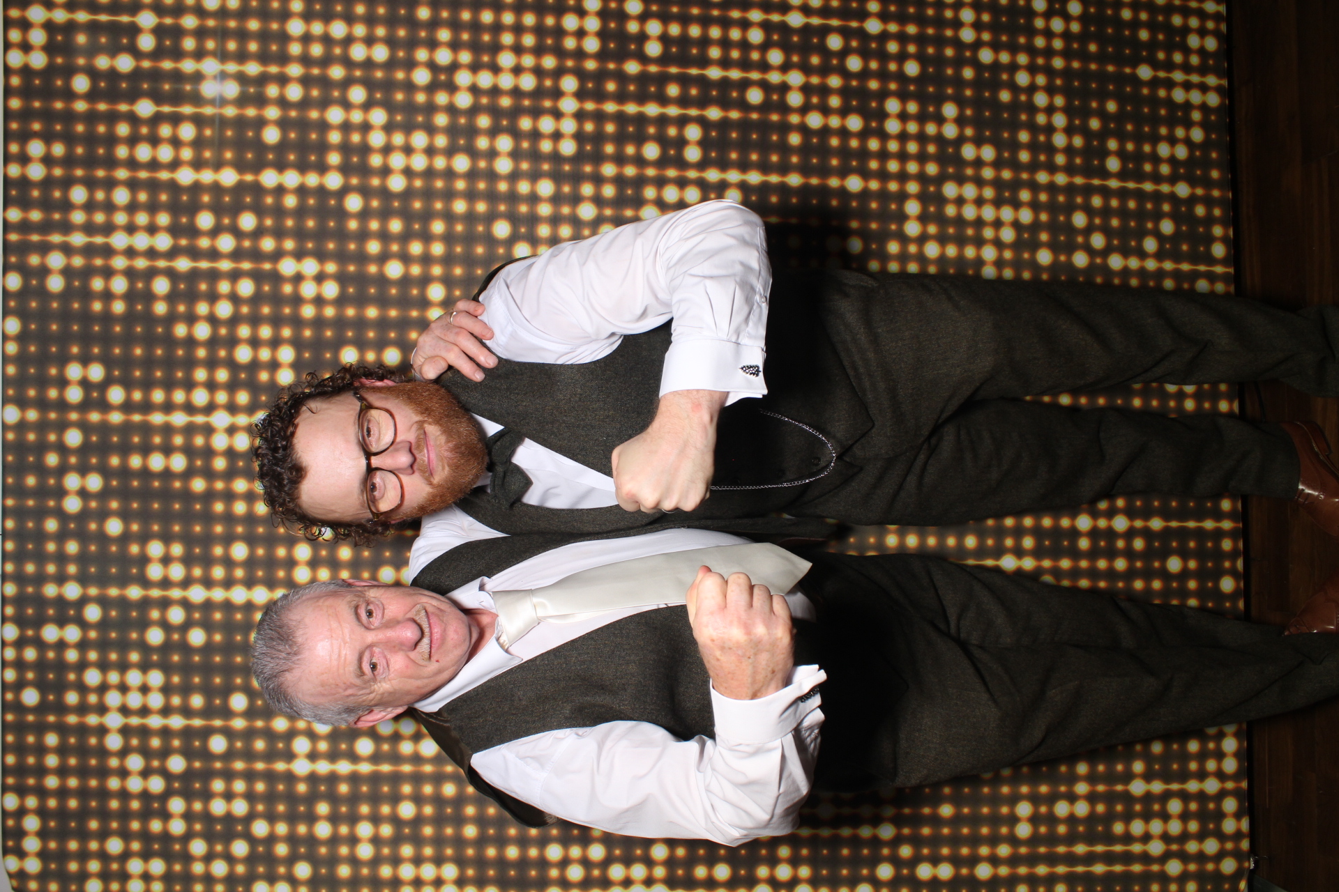 Mr & Mrs Williams | View more photos from the event at gallery.boothtube.co.uk/u/BoothtubeLtd/Mr-Mrs-Williams