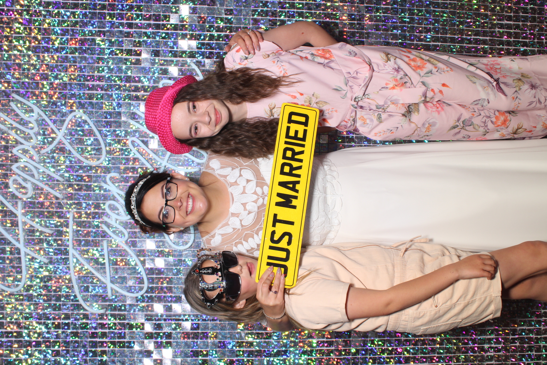 Sarah & Aaron's Wedding | View more photos from the event at gallery.boothtube.co.uk/u/BoothtubeLtd/Sarah-Aarons-Wedding