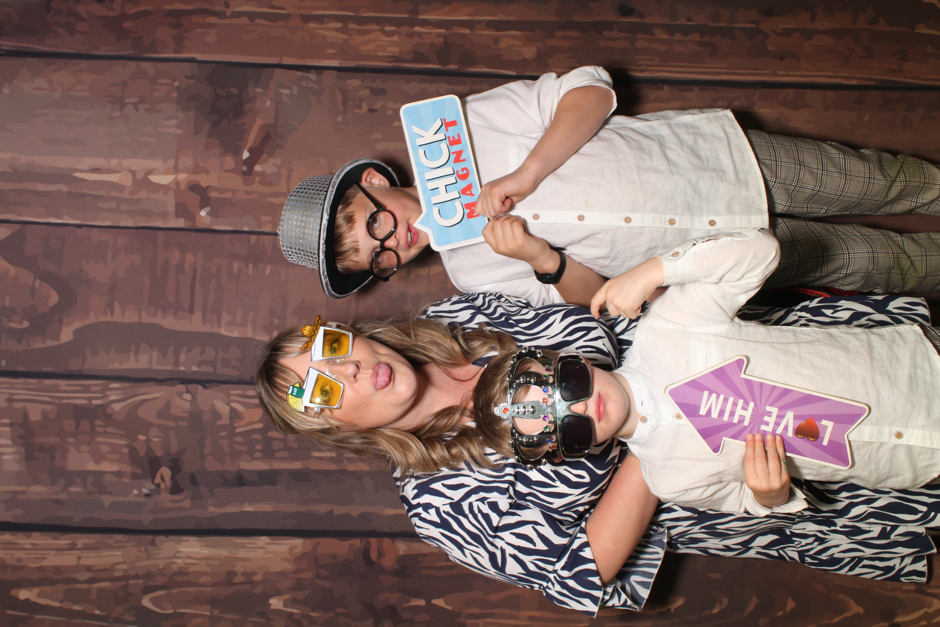 Sophie & Dylan's Wedding | View more photos from the event at gallery.boothtube.co.uk/u/BoothtubeLtd/Sophie-Dylans-Wedding