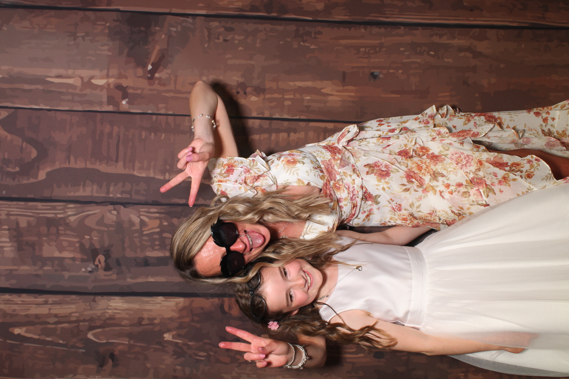 Sophie & Dylan's Wedding | View more photos from the event at gallery.boothtube.co.uk/u/BoothtubeLtd/Sophie-Dylans-Wedding